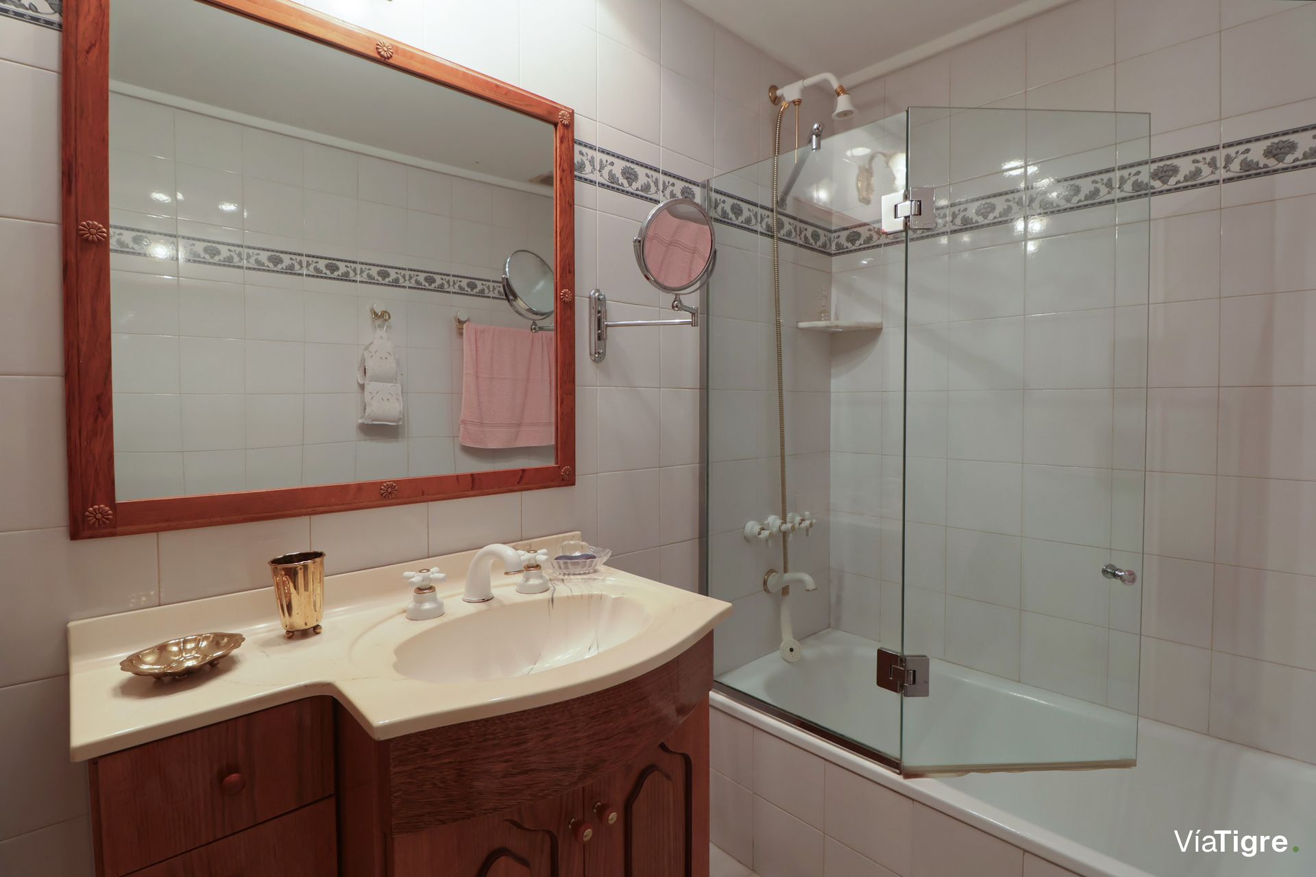 Venta Olivos Triplex 5 Amb 2 Baños Jardin Parrilla