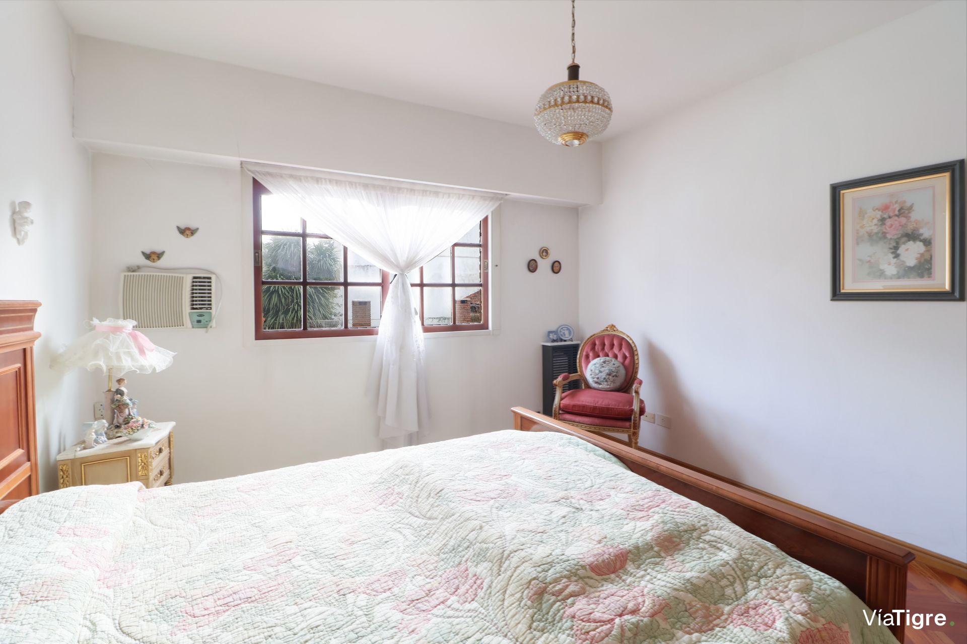 Venta Olivos Triplex 5 Amb 2 Baños Jardin Parrilla
