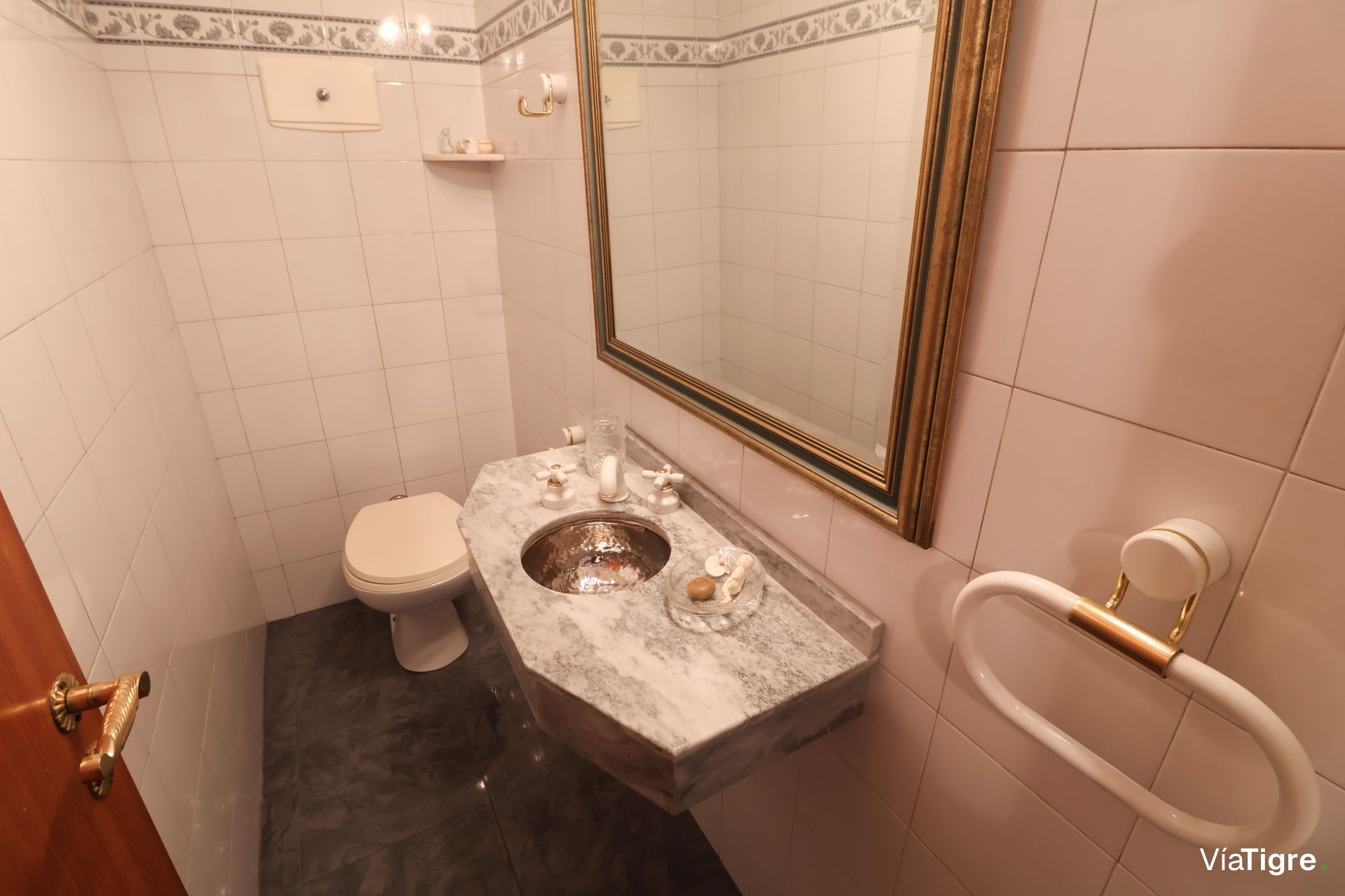 Venta Olivos Triplex 5 Amb 2 Baños Jardin Parrilla