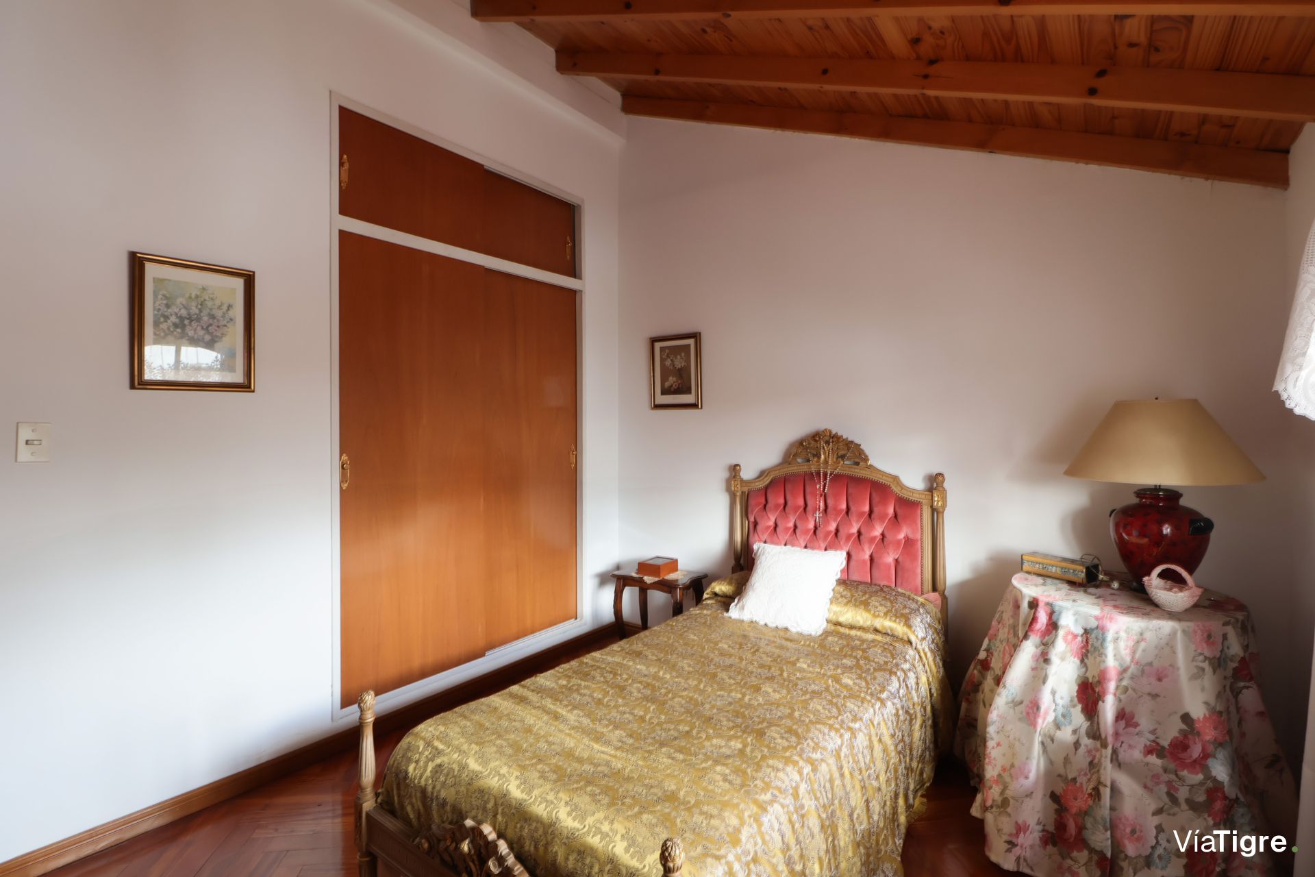 Venta Olivos Triplex 5 Amb 2 Baños Jardin Parrilla