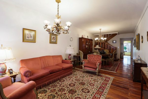 Venta Olivos Triplex 5 Amb 2 Baños Jardin Parrilla
