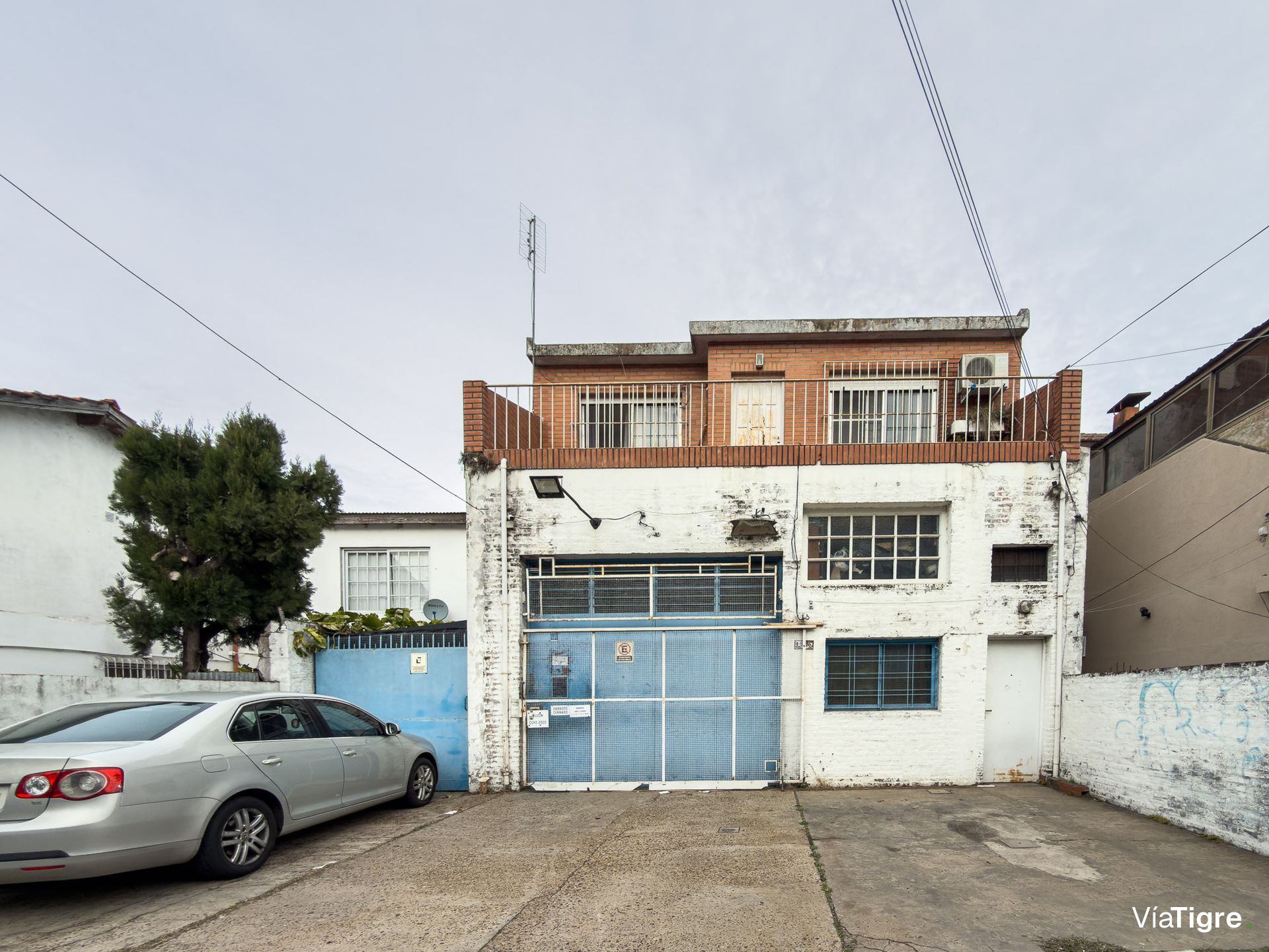 Venta Taller Mecánico Con Casa De 4 Amb