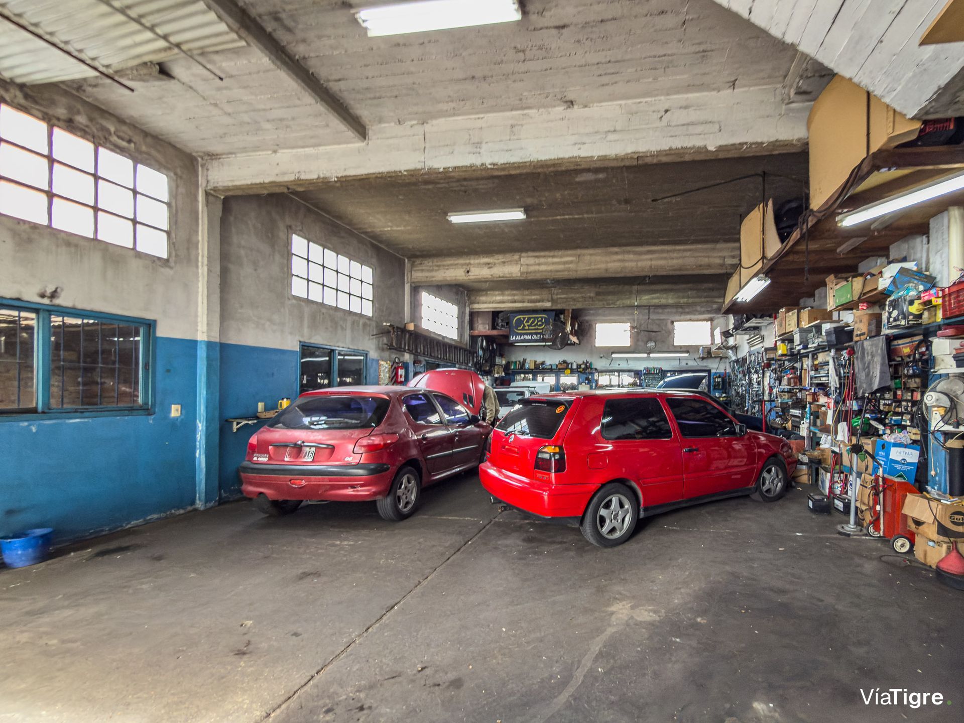 Venta Taller Mecánico Con Casa De 4 Amb