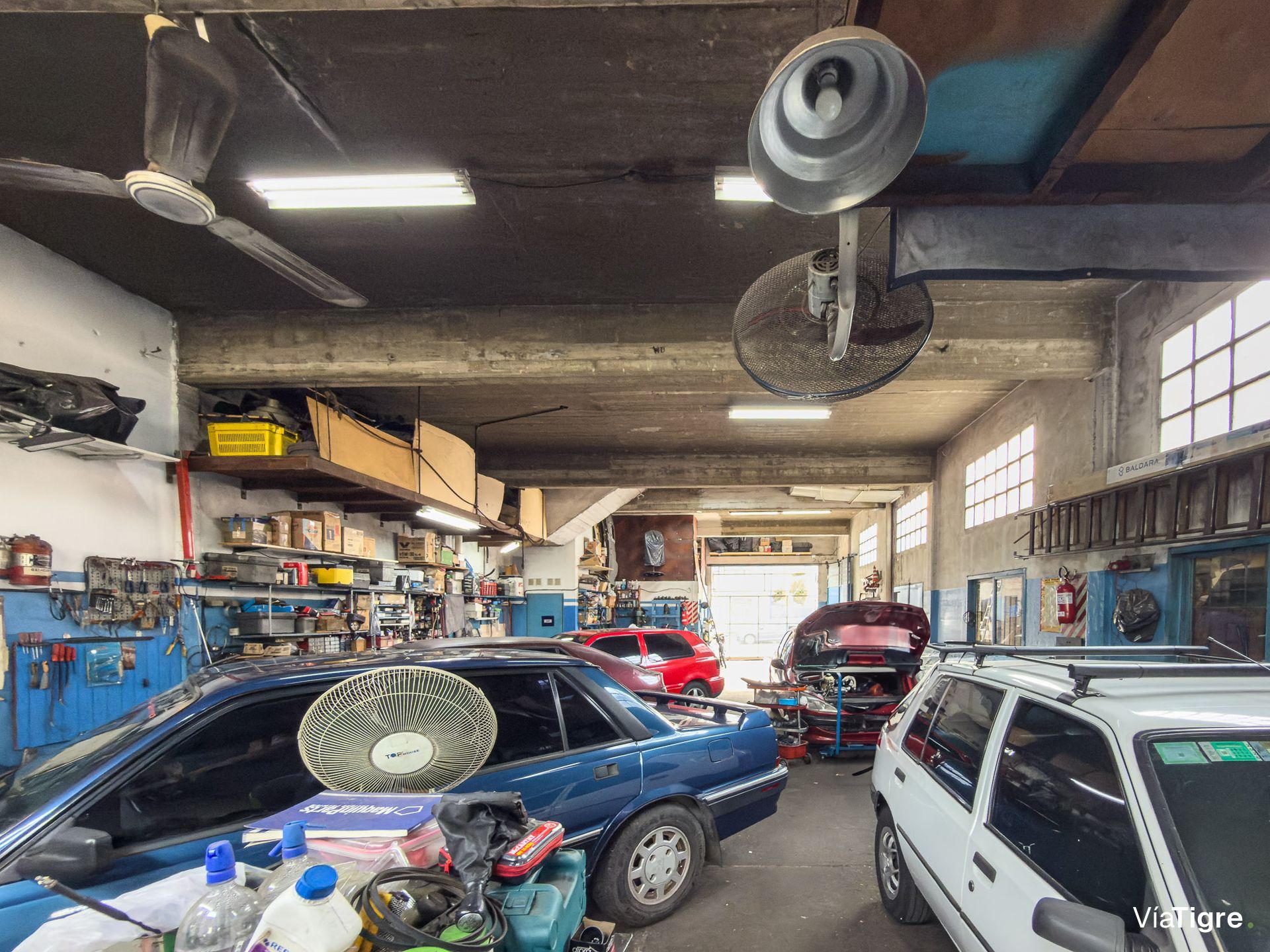 Venta Taller Mecánico Con Casa De 4 Amb
