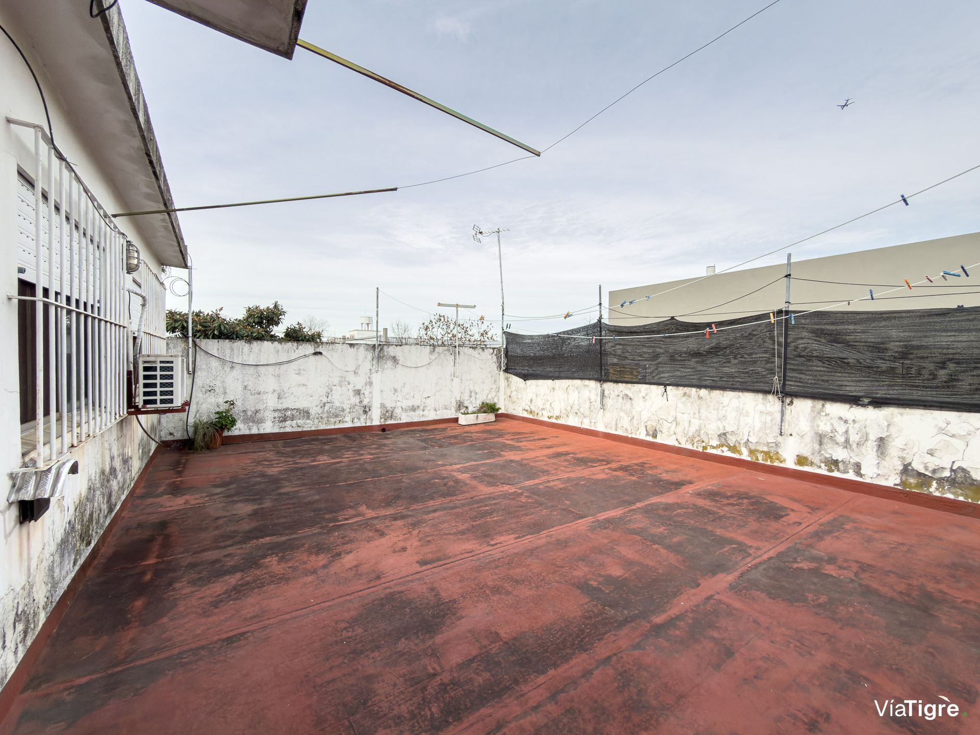 Venta Taller Mecánico Con Casa De 4 Amb