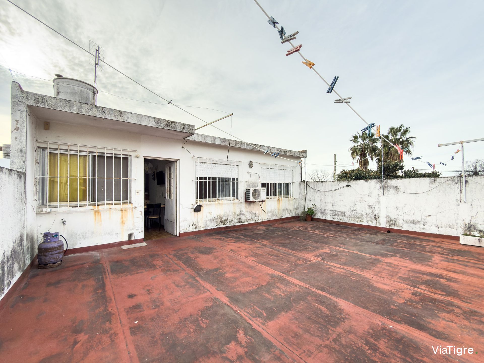 Venta Taller Mecánico Con Casa De 4 Amb