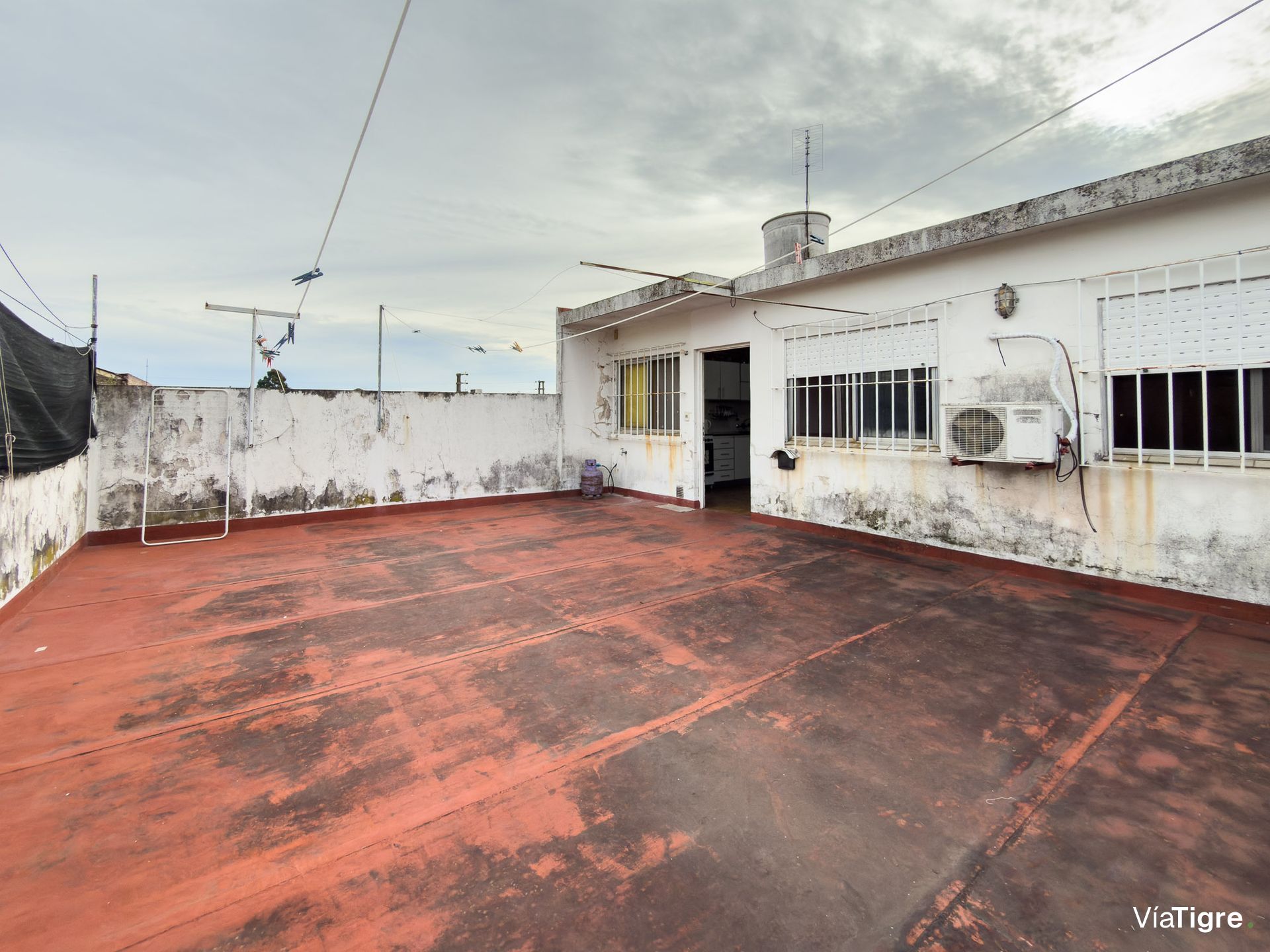 Venta Taller Mecánico Con Casa De 4 Amb