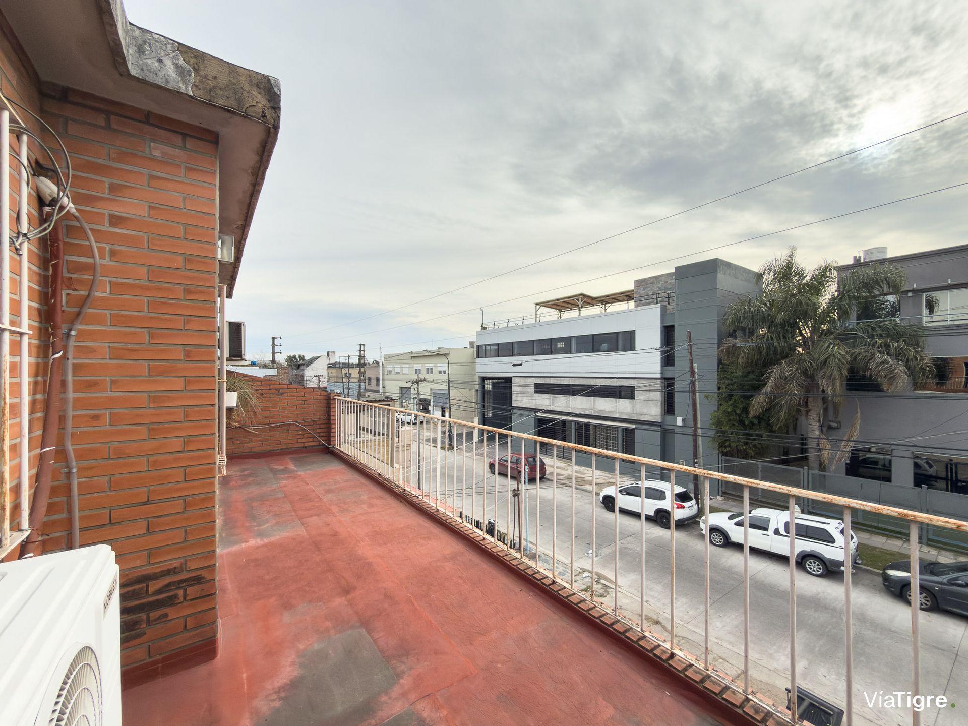 Venta Taller Mecánico Con Casa De 4 Amb