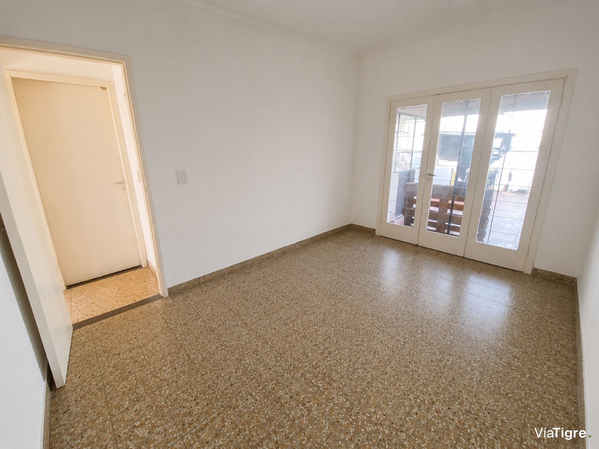 Venta depto PH 5 ambientes patio Olivos