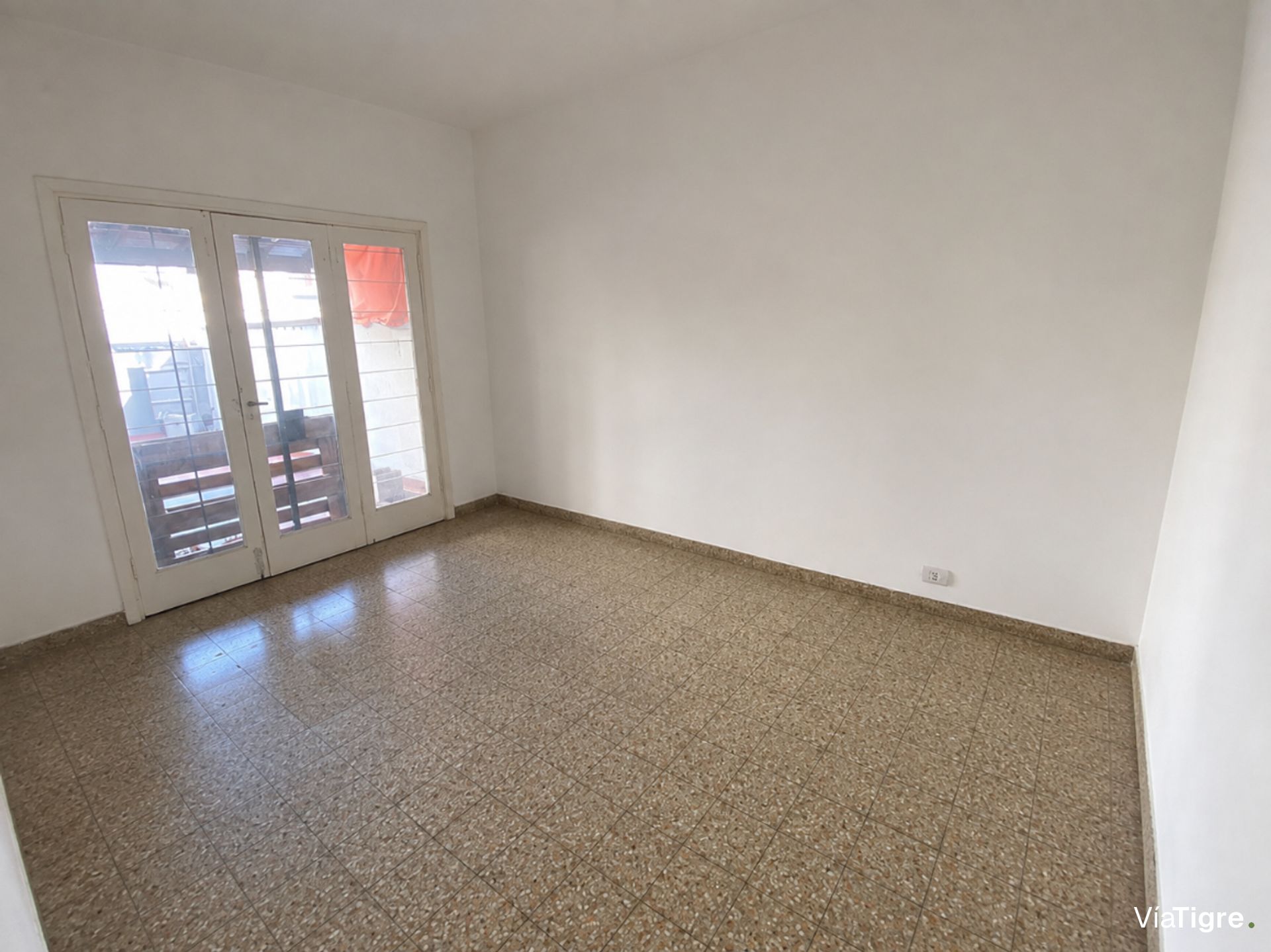Venta depto PH 5 ambientes patio Olivos