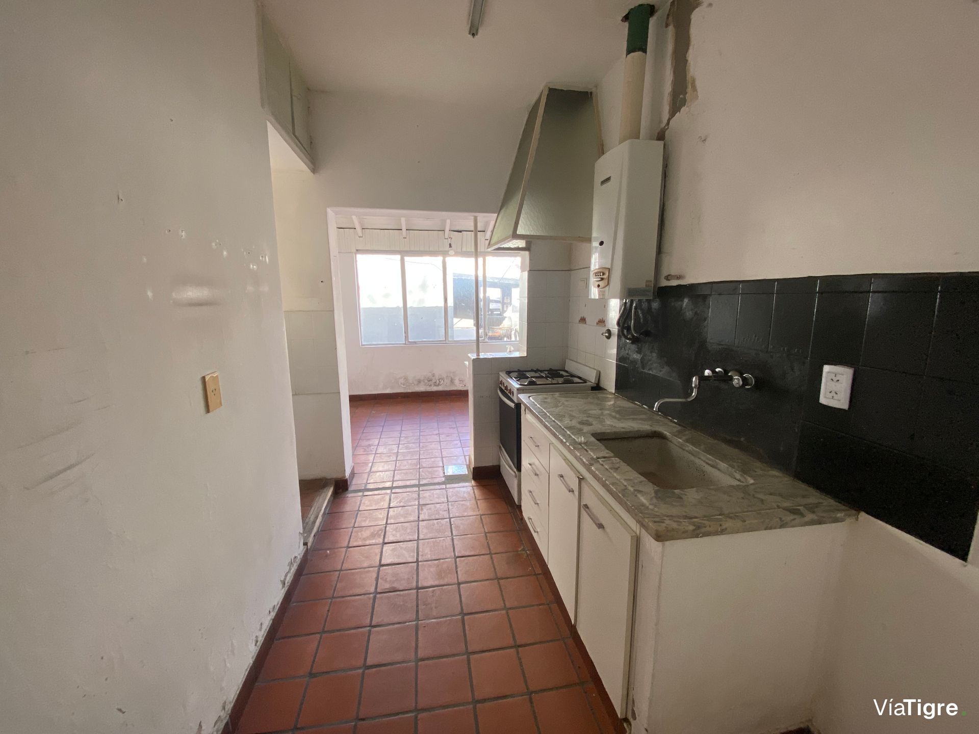Venta depto PH 5 ambientes patio Olivos