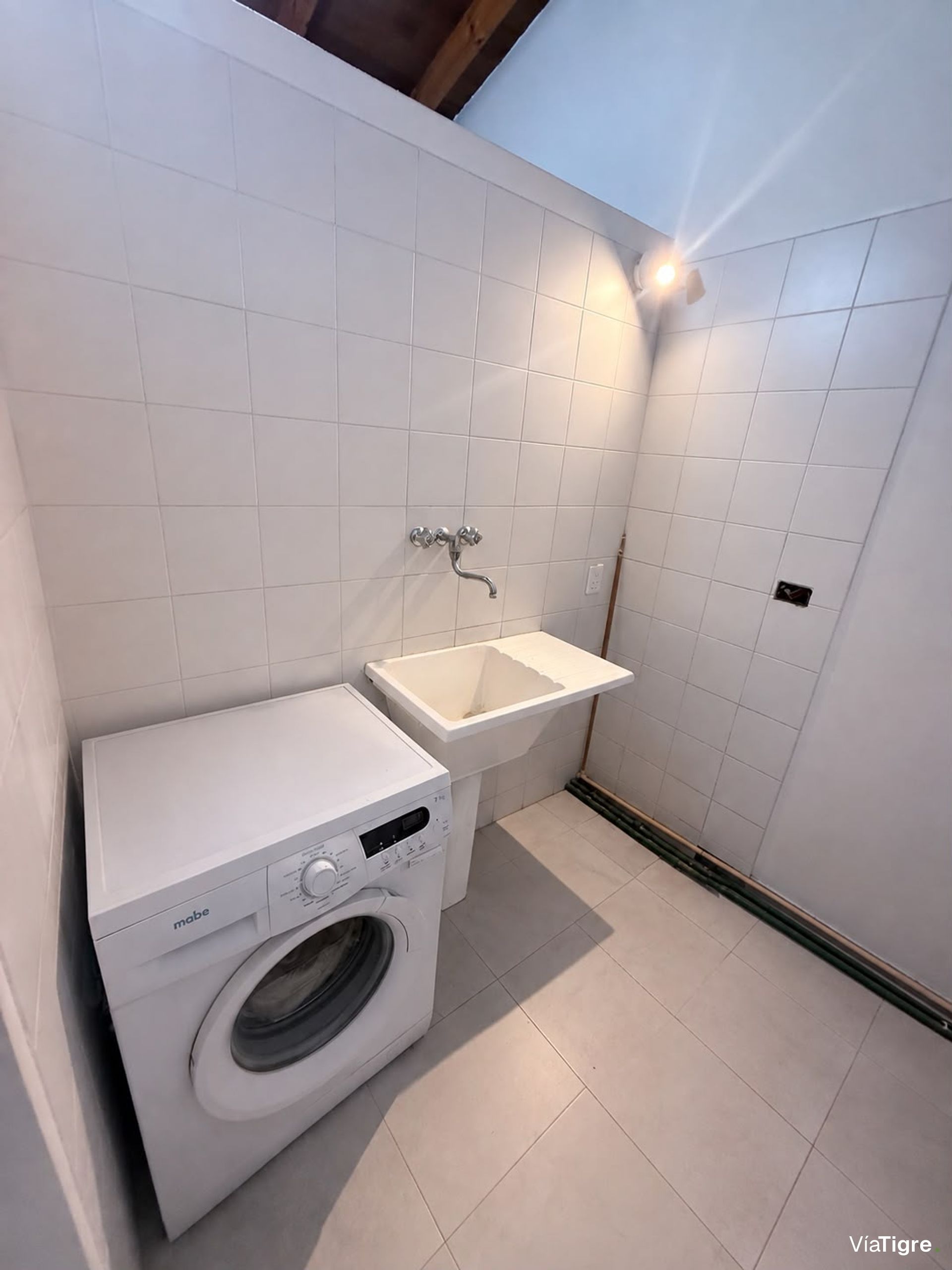 Venta Casa 5 Ambientes Con Jardin