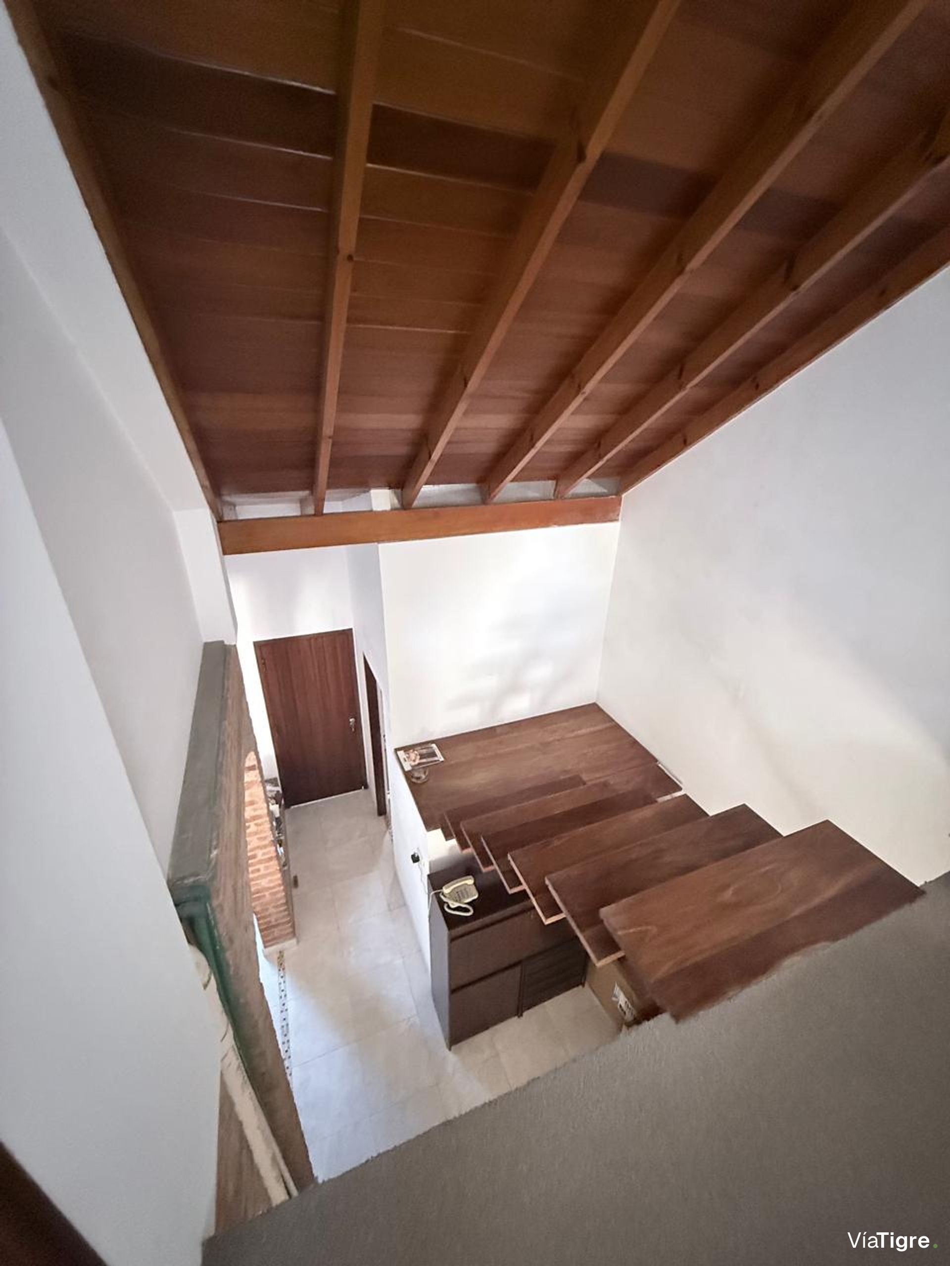 Venta Casa 5 Ambientes Con Jardin