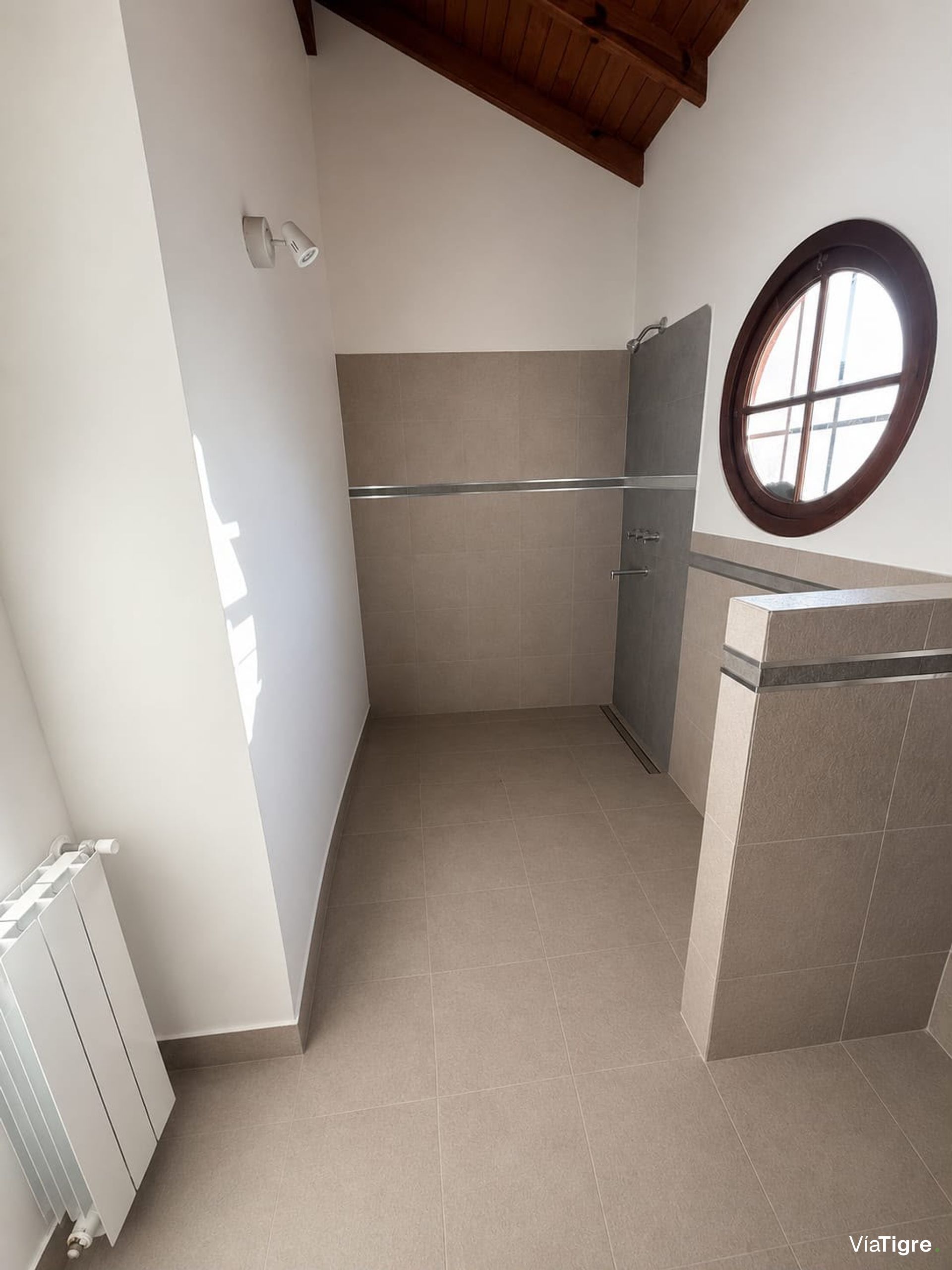 Venta Casa 5 Ambientes Con Jardin