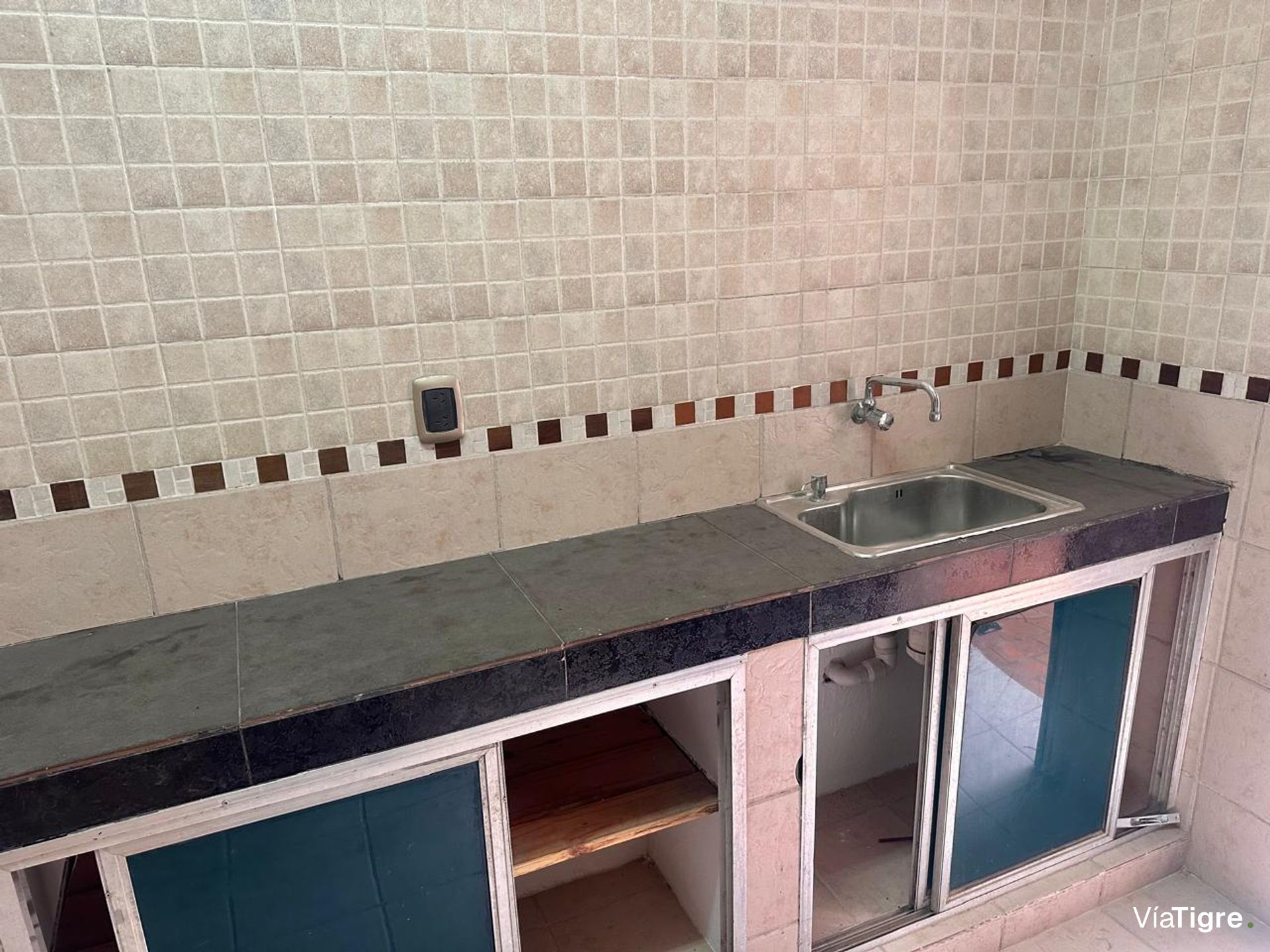 Alquiler Comercial En Martinez Zona Hipodromo