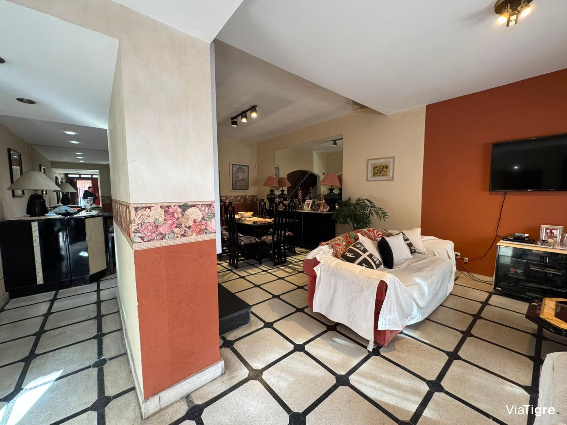 Venta Casa De 6 Ambientes En Martinez