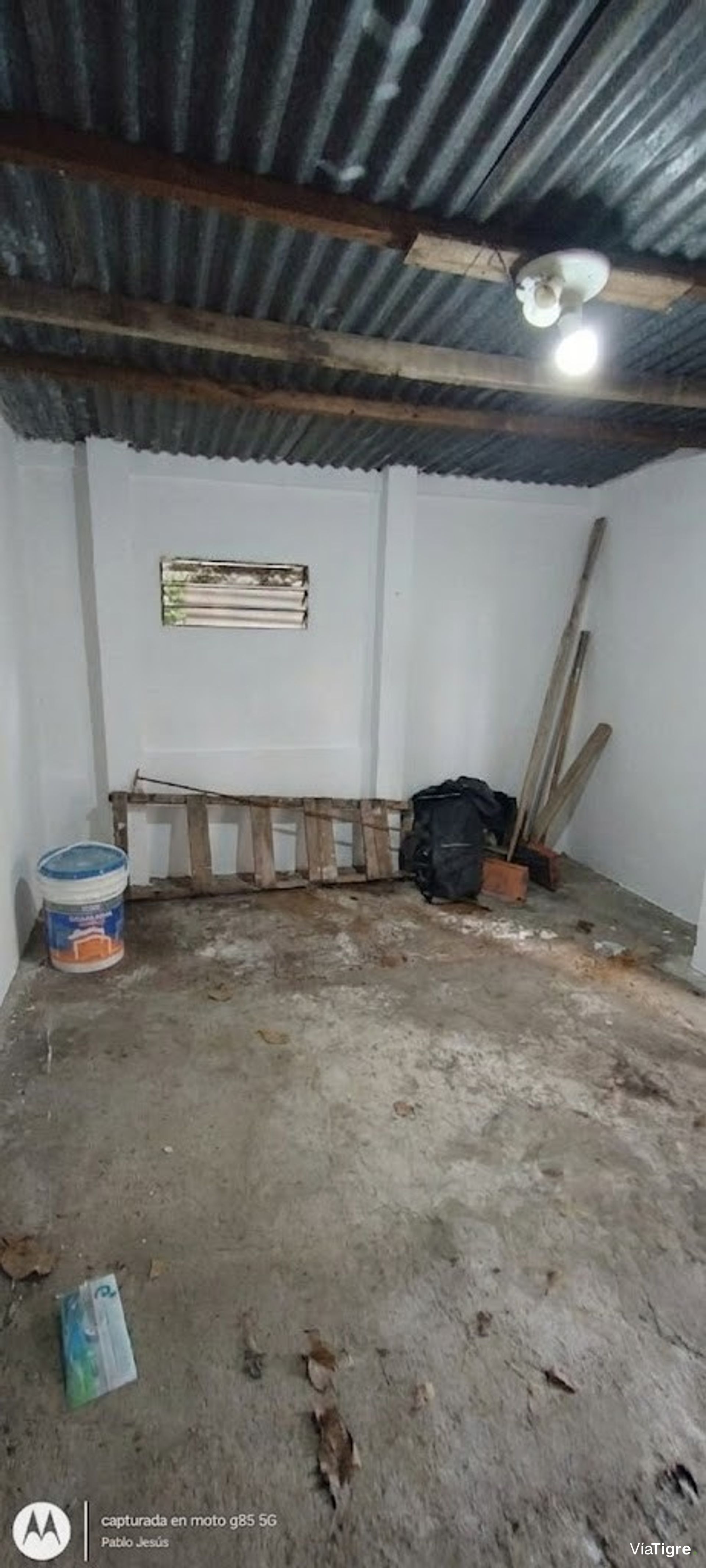 Lote con casa en venta en Benavidez para refacción