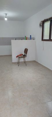 Lote con casa en venta en Benavidez para refacción