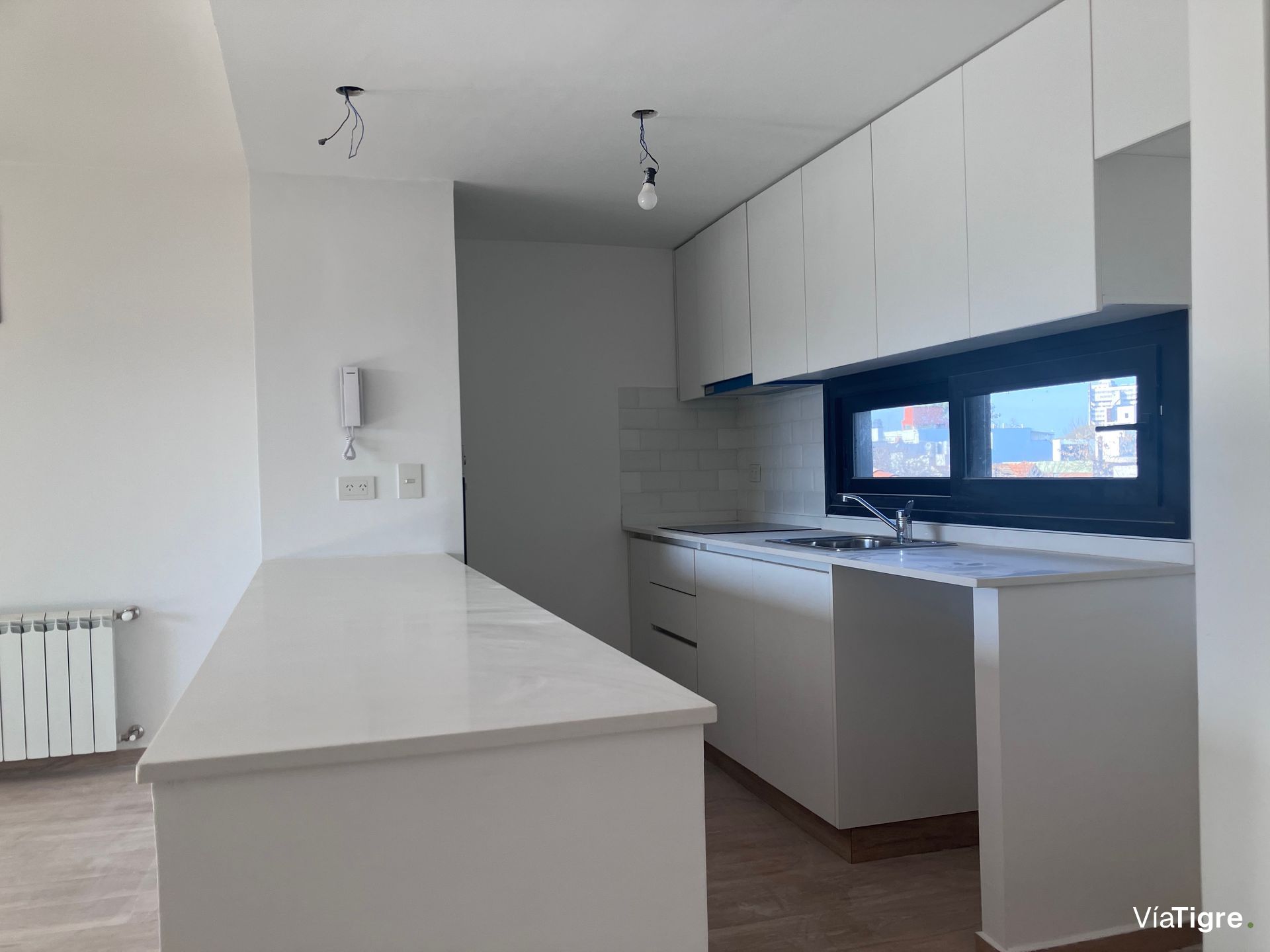Venta Depto 2 amb +balcón San Isidro-A estrenar!