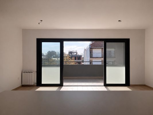 Venta Depto 2 amb +balcón San Isidro-A estrenar!