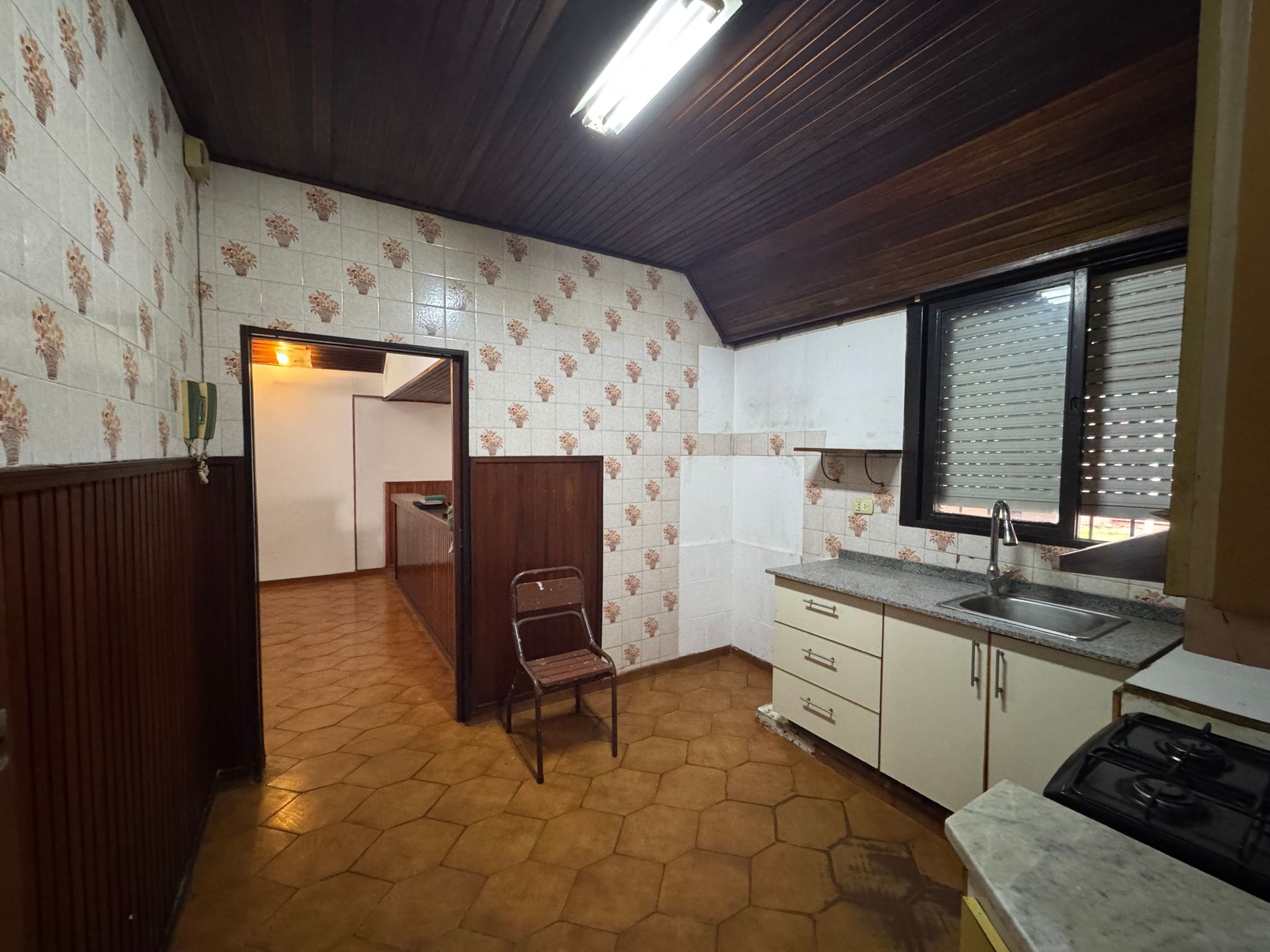 Venta-Casa+Local 4 Ambientes-El Talar-Lote Amplio