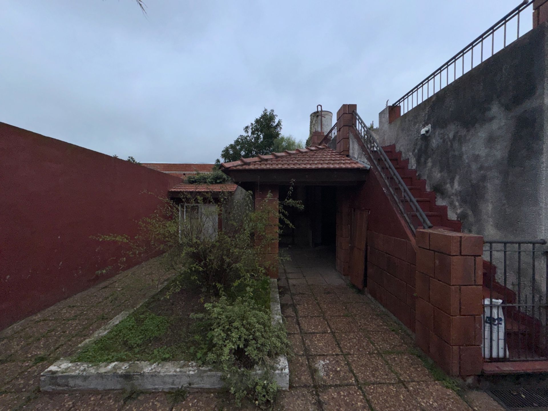 Venta-Casa+Local 4 Ambientes-El Talar-Lote Amplio