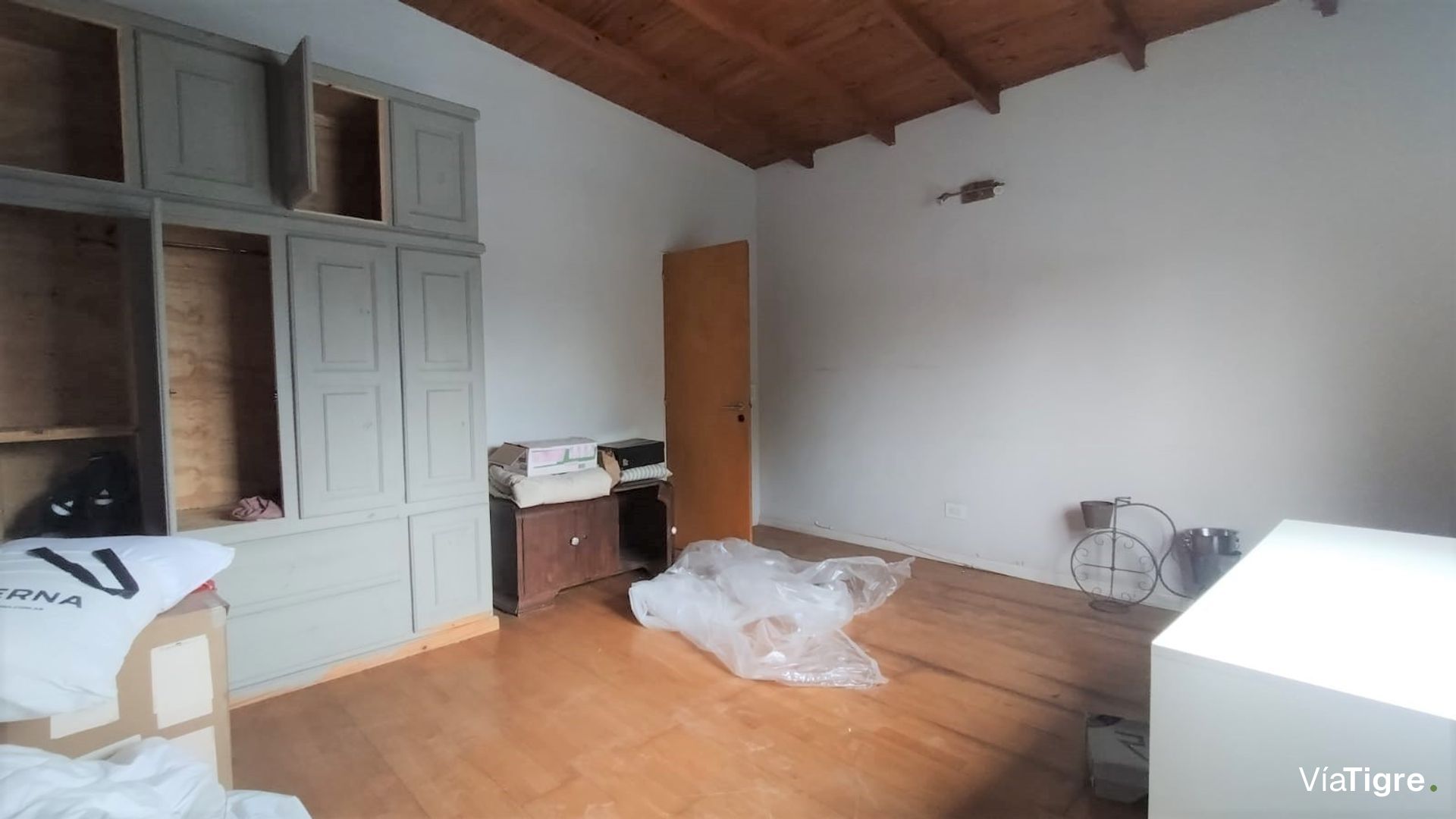 Venta De Casa De 5 Ambientes En Virreyes