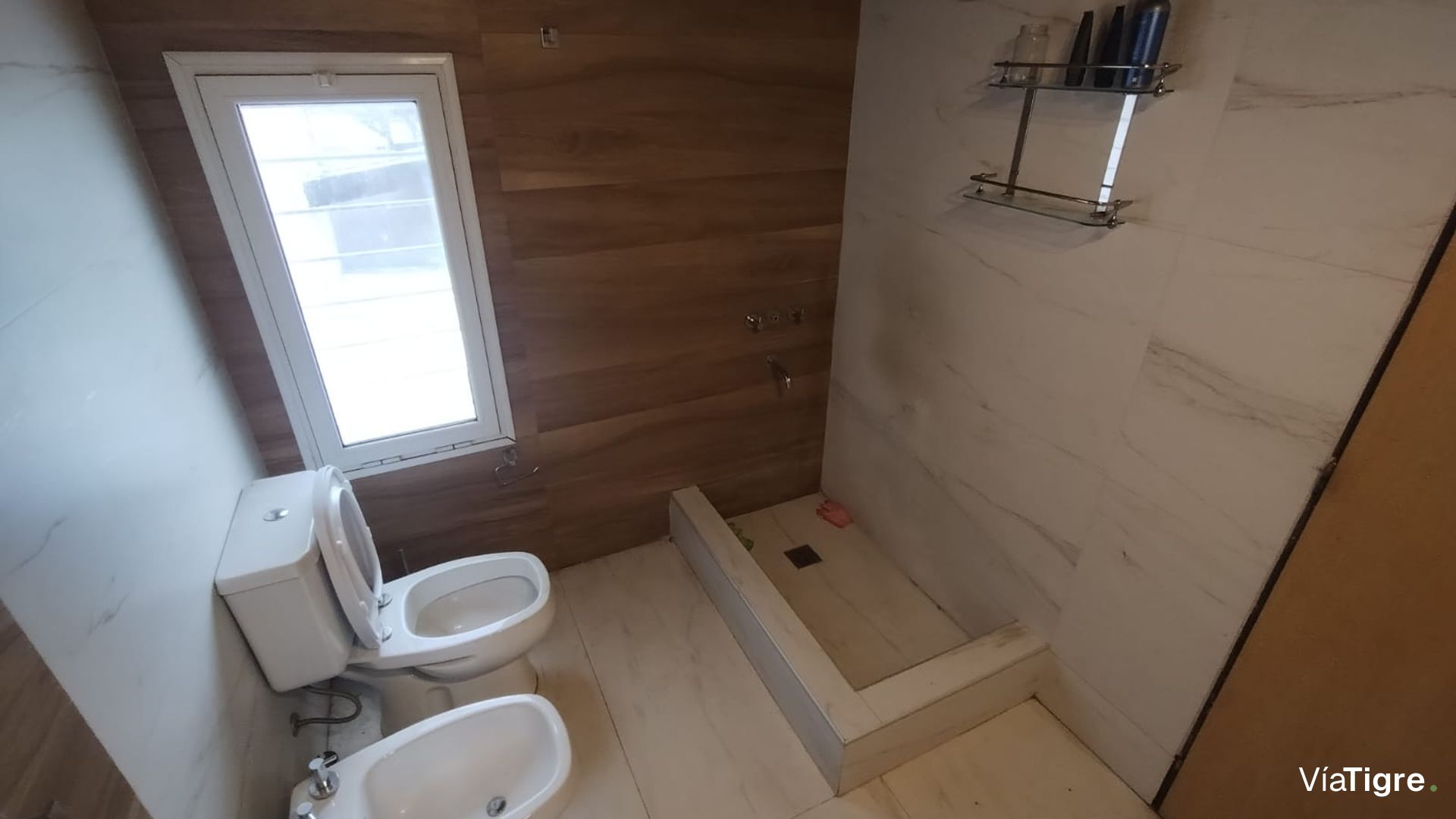 Venta De Casa De 5 Ambientes En Virreyes