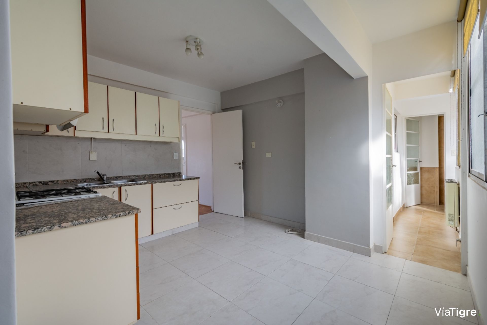 Depto 3 Amb + Depend Cochera , Florida, Piso 5