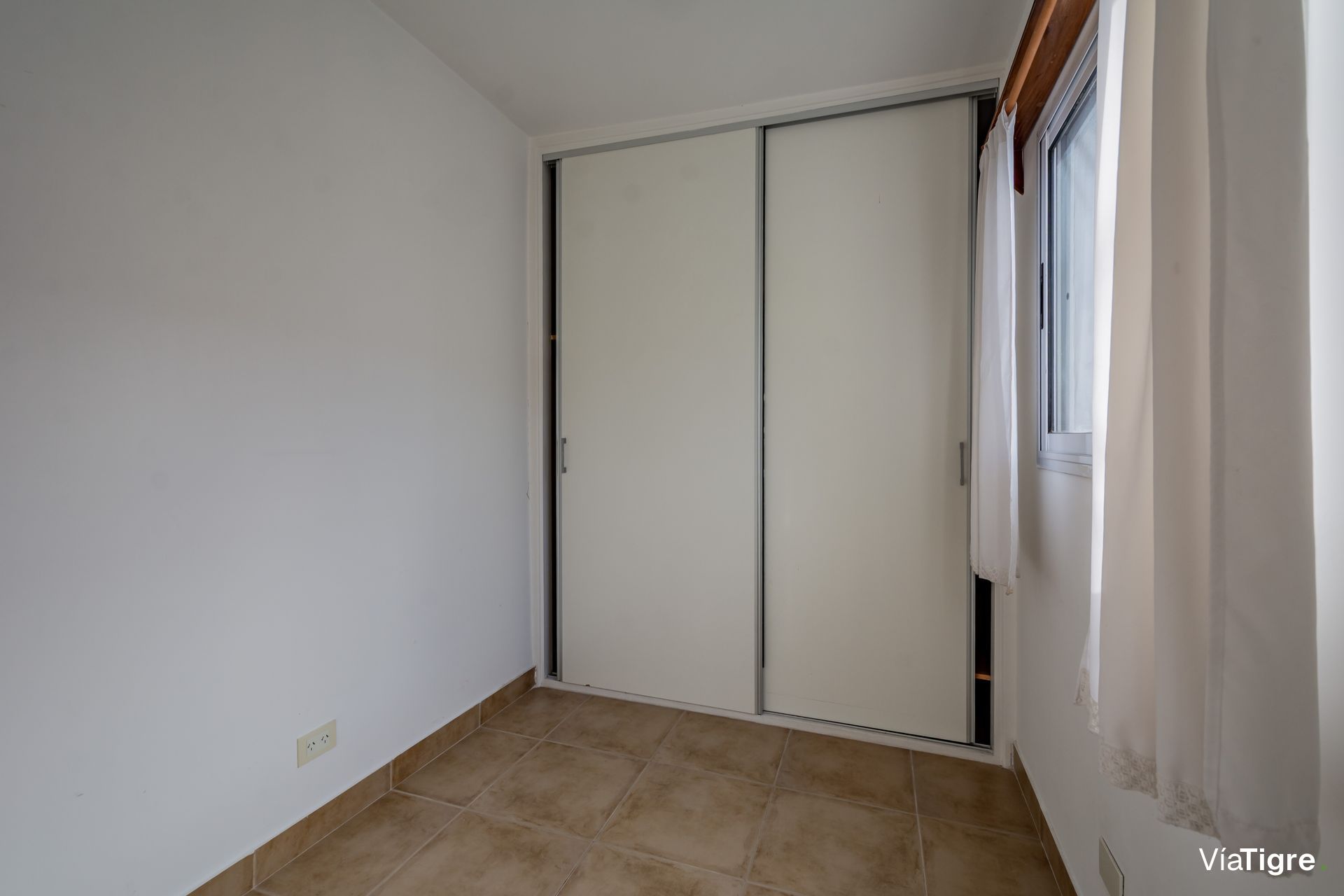 Depto 3 Amb + Depend Cochera , Florida, Piso 5