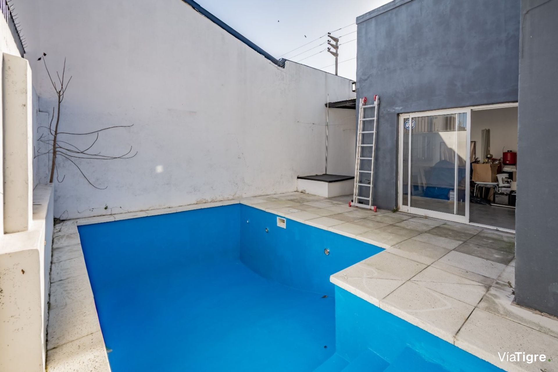 Depto Tipo Casa-Pileta-Gran Terraza-Plaza Martinez