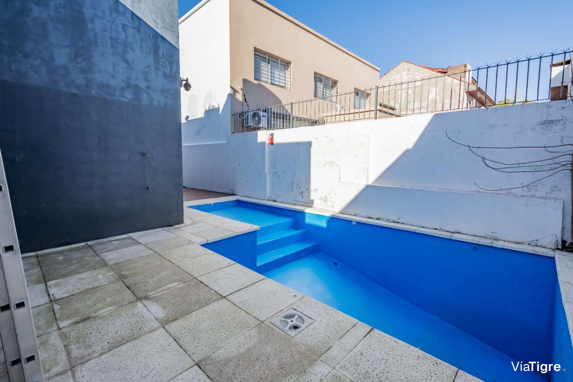 Depto Tipo Casa-Pileta-Gran Terraza-Plaza Martinez