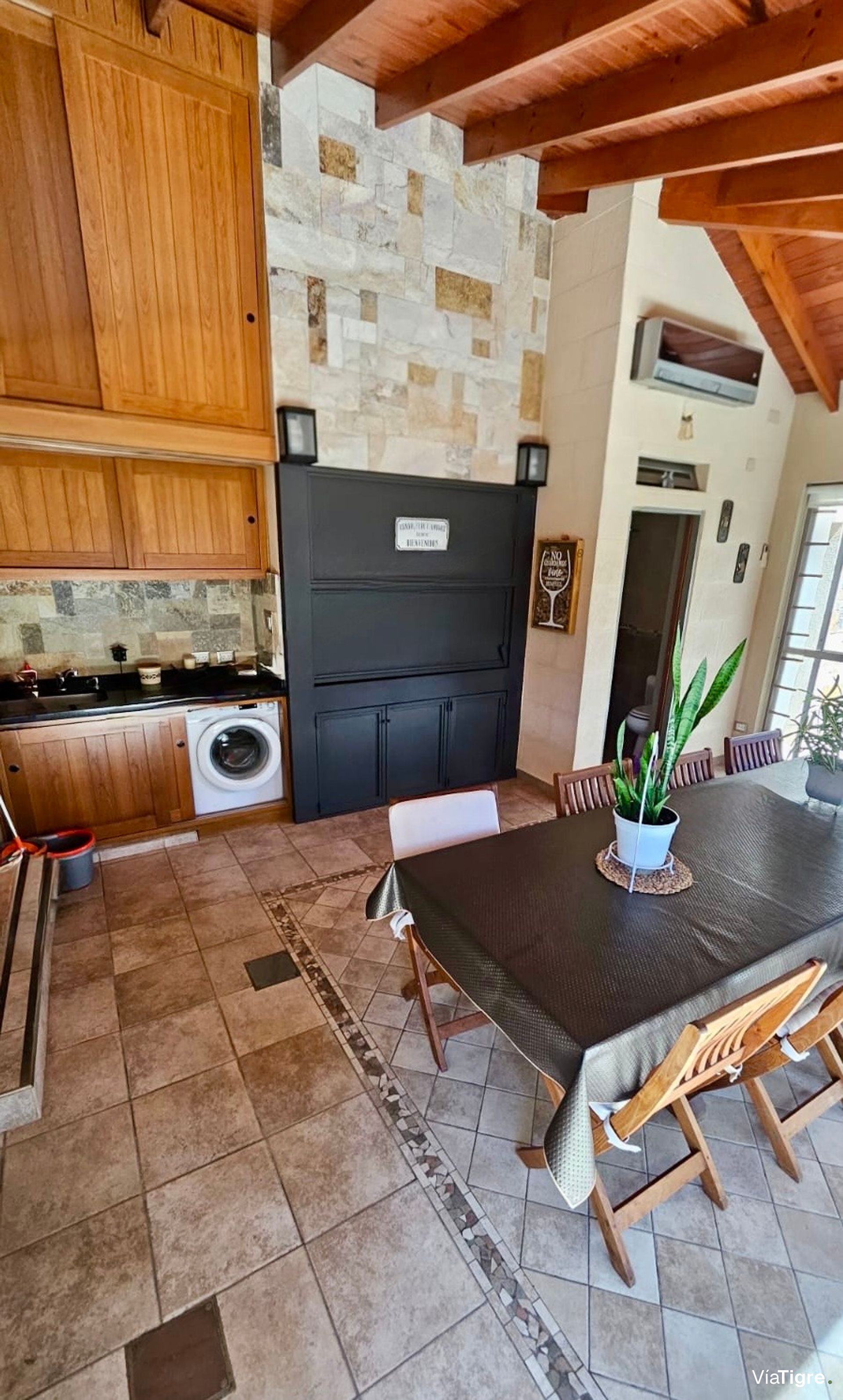 Venta casa 7 ambientes - Pileta - San Isidro