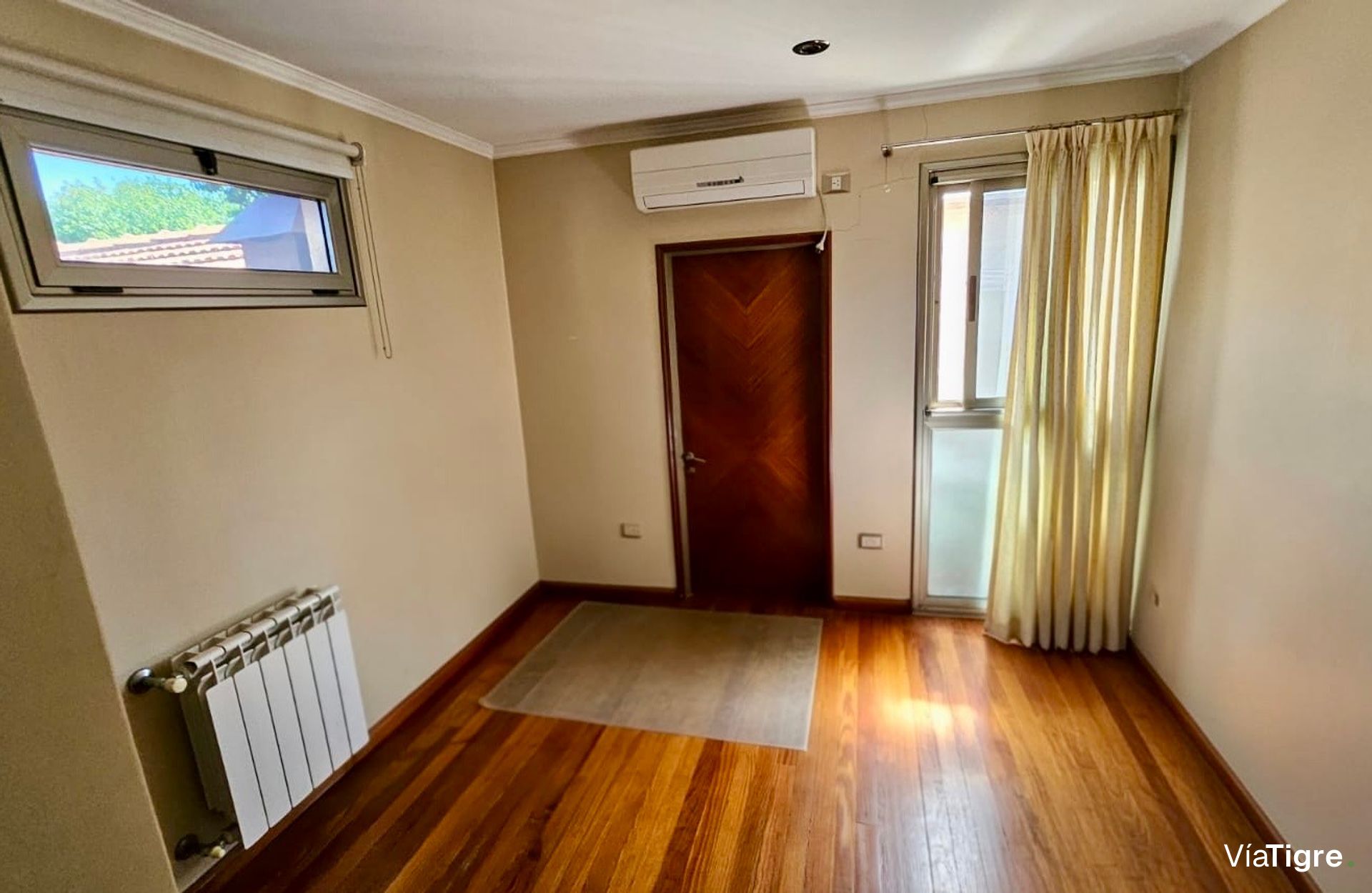 Venta casa 7 ambientes - Pileta - San Isidro