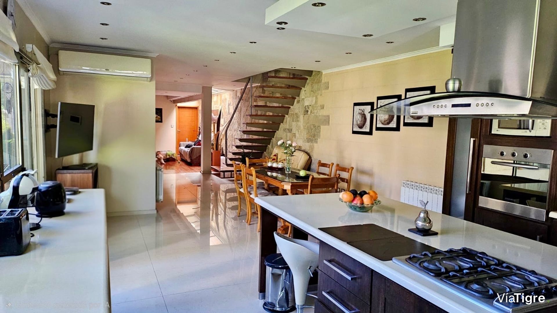 Venta casa 7 ambientes - Pileta - San Isidro