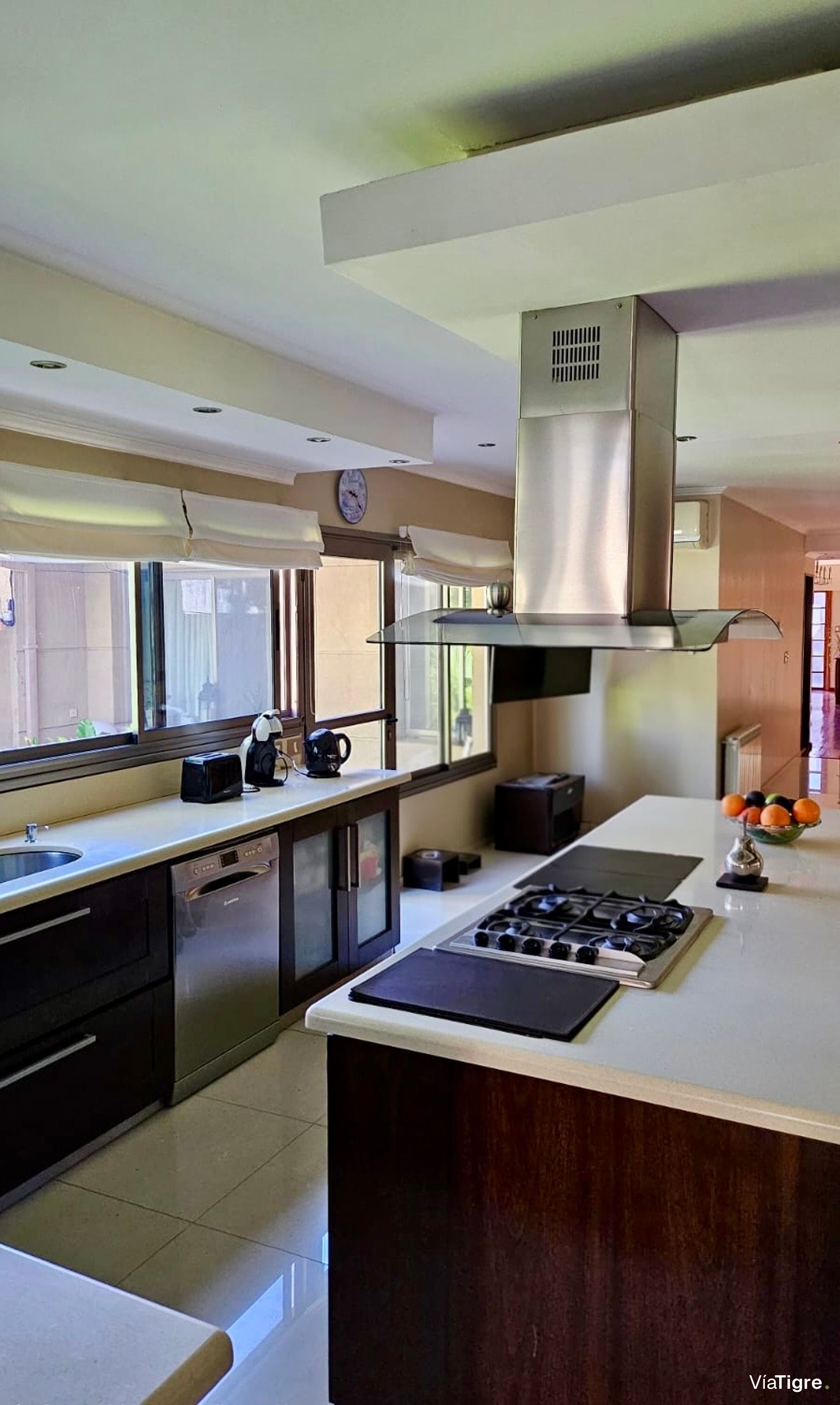 Venta casa 7 ambientes - Pileta - San Isidro