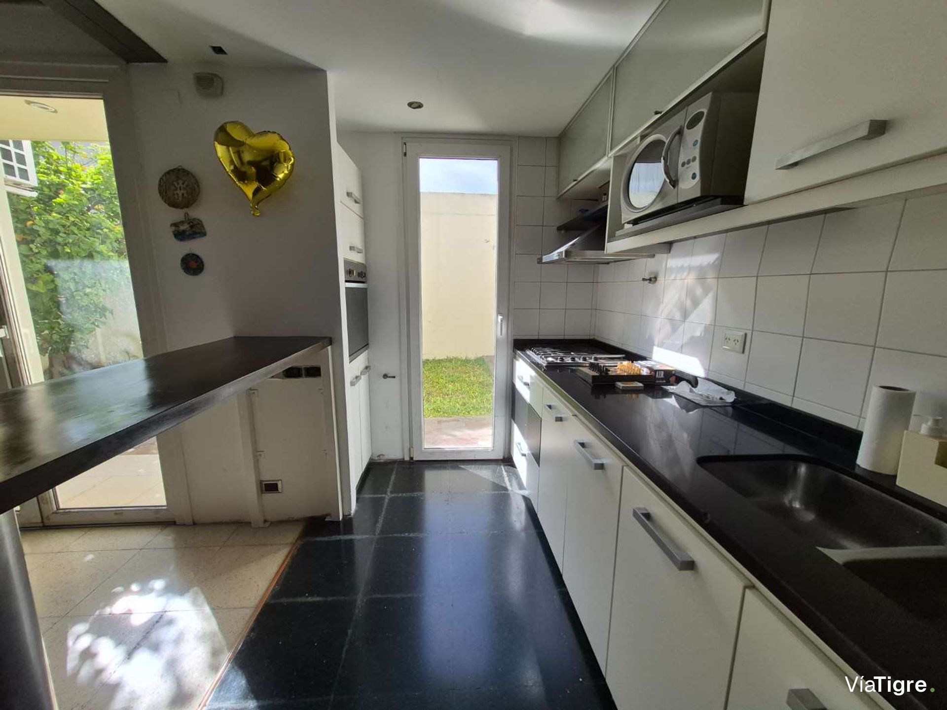 2 Casas 8 Ambientes VENTA Olivos Cochera Jardin