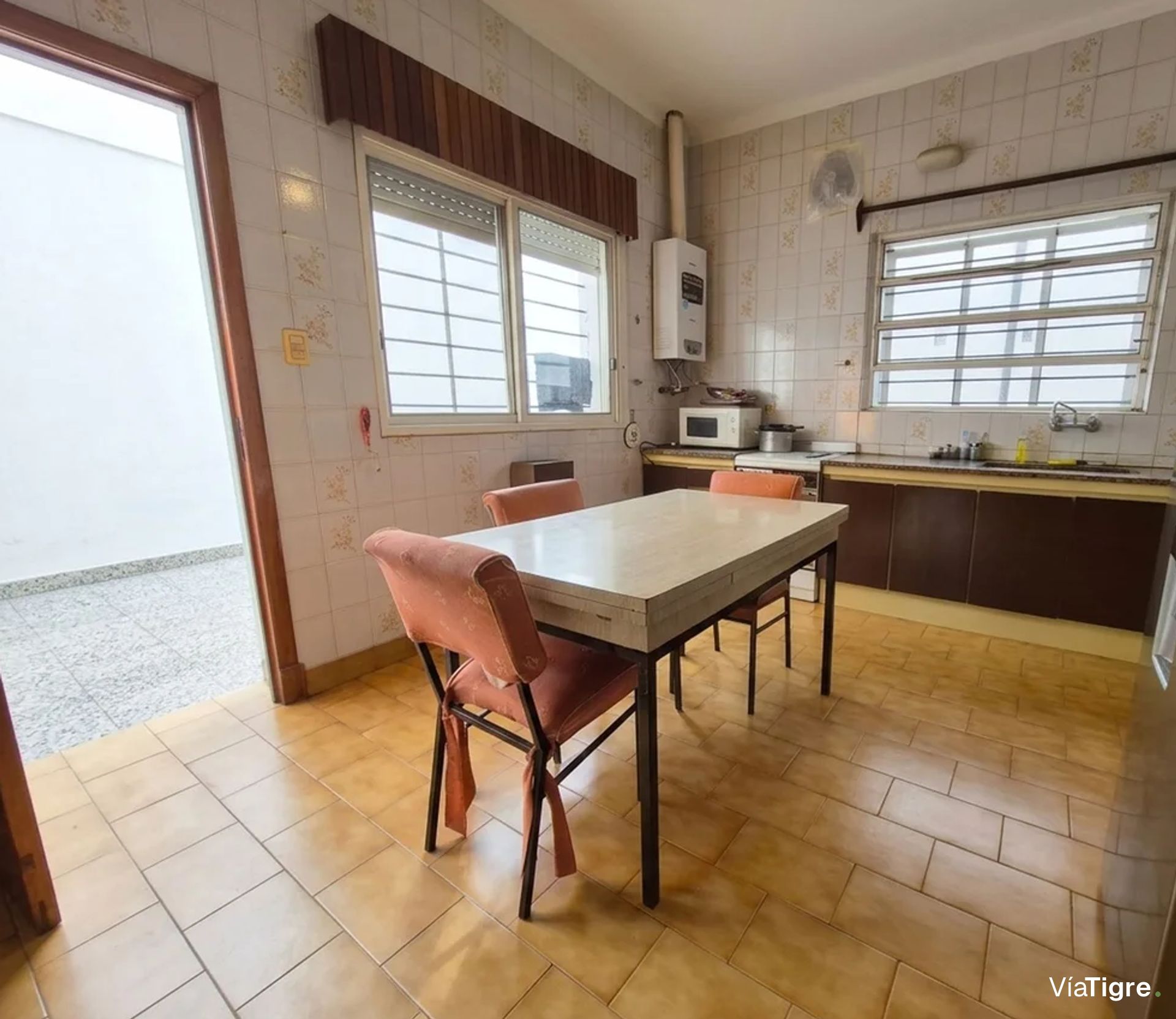 2 Casas 8 Ambientes VENTA Olivos Cochera Jardin