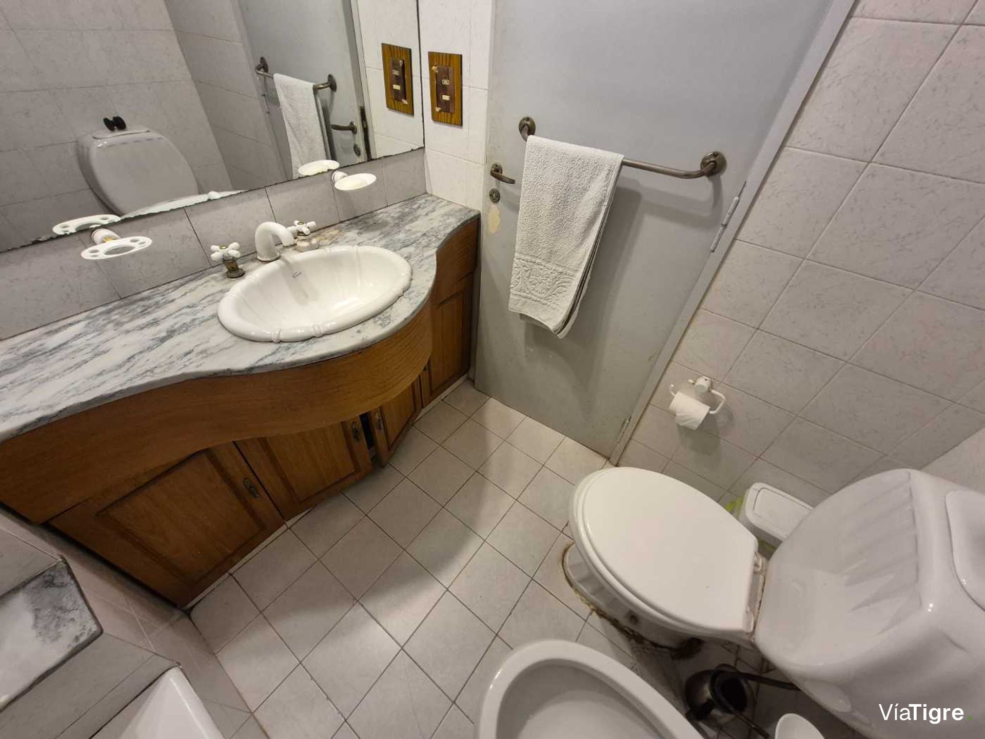 2 Casas 8 Ambientes VENTA Olivos Cochera Jardin