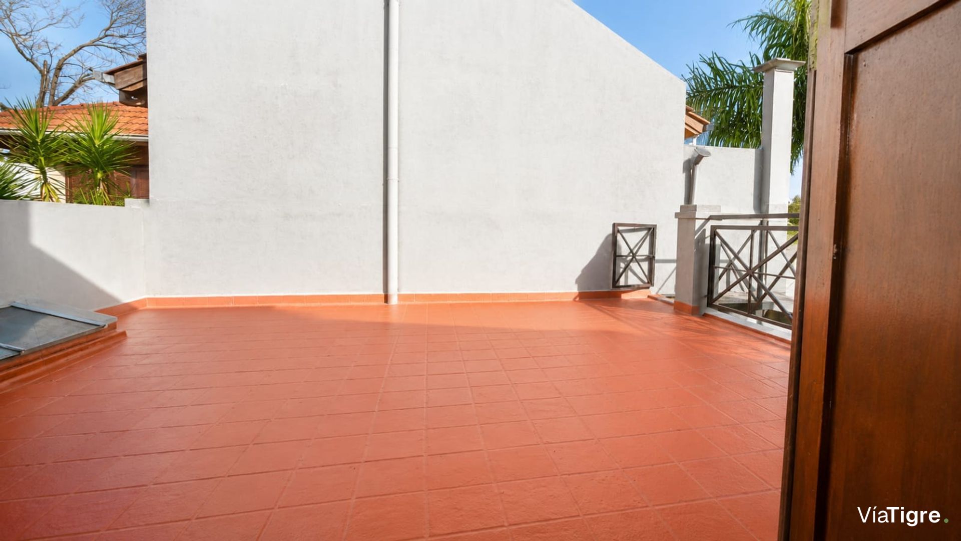 Casa venta 5 amb luminosa jardín pileta Martínez