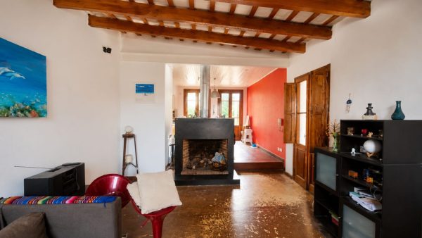 4-bedroom bright house for sale with garden and pool, Martínez