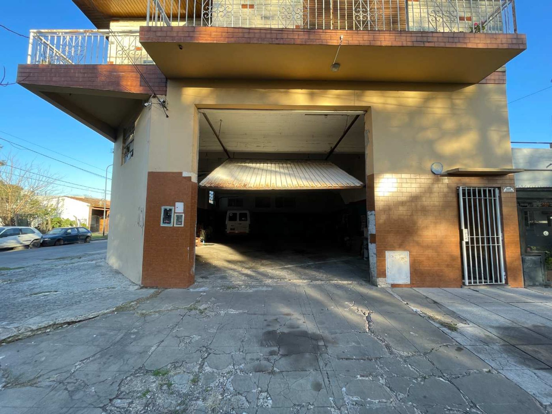 Galpón + Casa 5Amb Potencial Comercial Torcuato