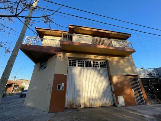 Warehouse + 3-bedroom House Commercial Potential Torcuato