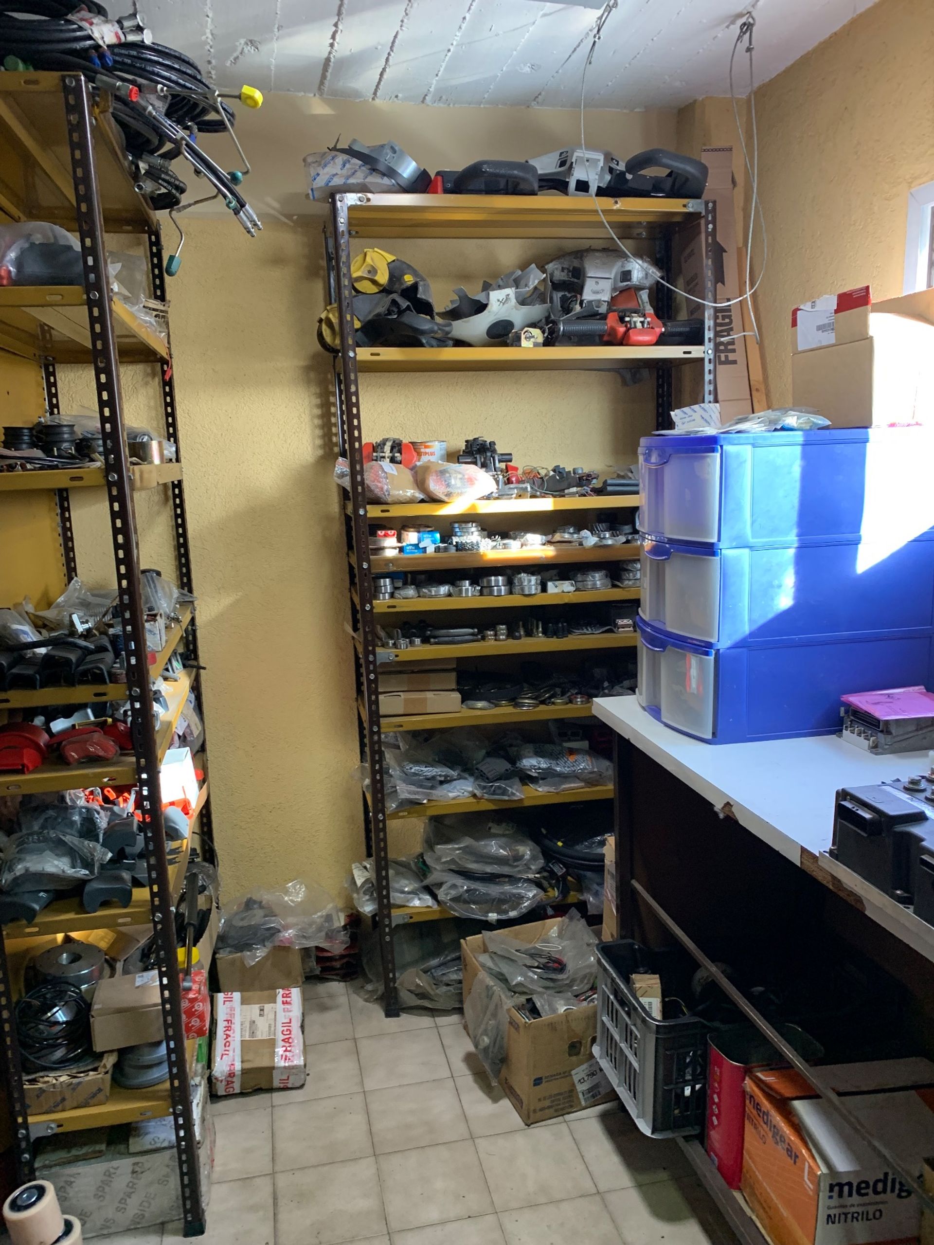 venta esquina galpón/terreno