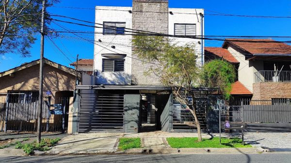 Apartment Rental 2 Rooms Florida Mitre | With Garage!