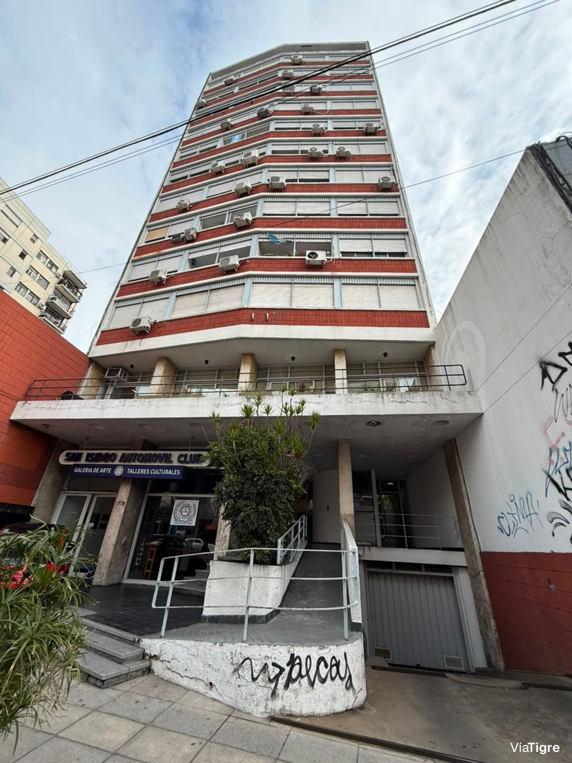Venta Depto 3amb c/Dep. Cochera Baulera Martinez