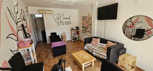 Commercial Premises for Sale with Land