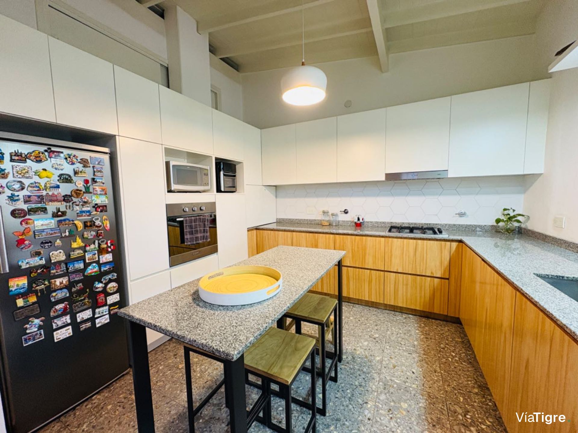 Venta Casa De 3 Dormitorios Parque Y Cocheras