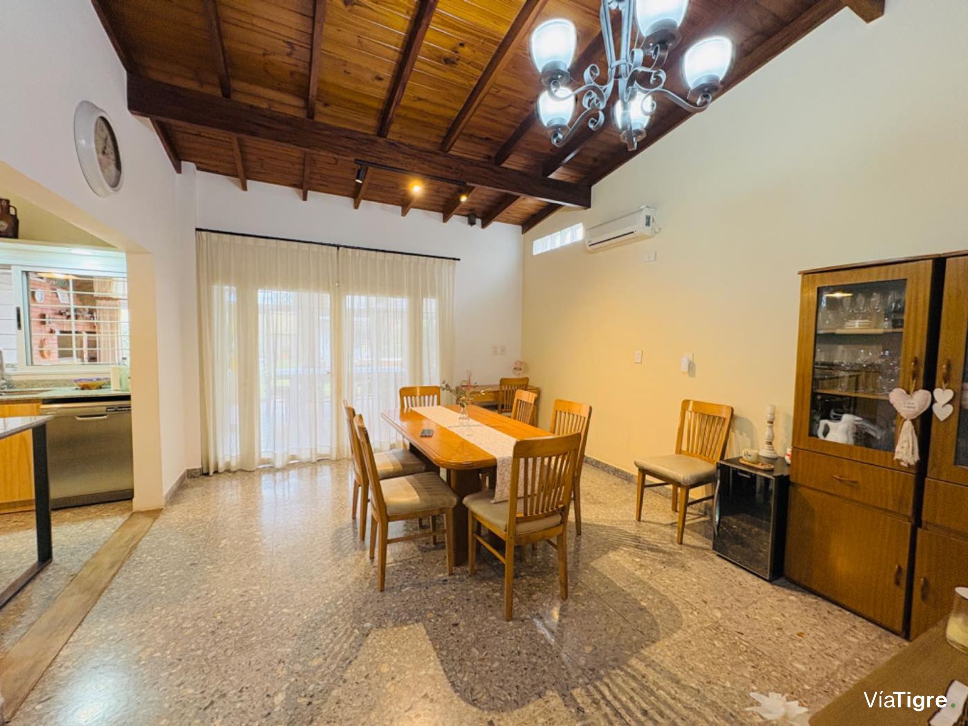 Venta Casa De 3 Dormitorios Parque Y Cocheras