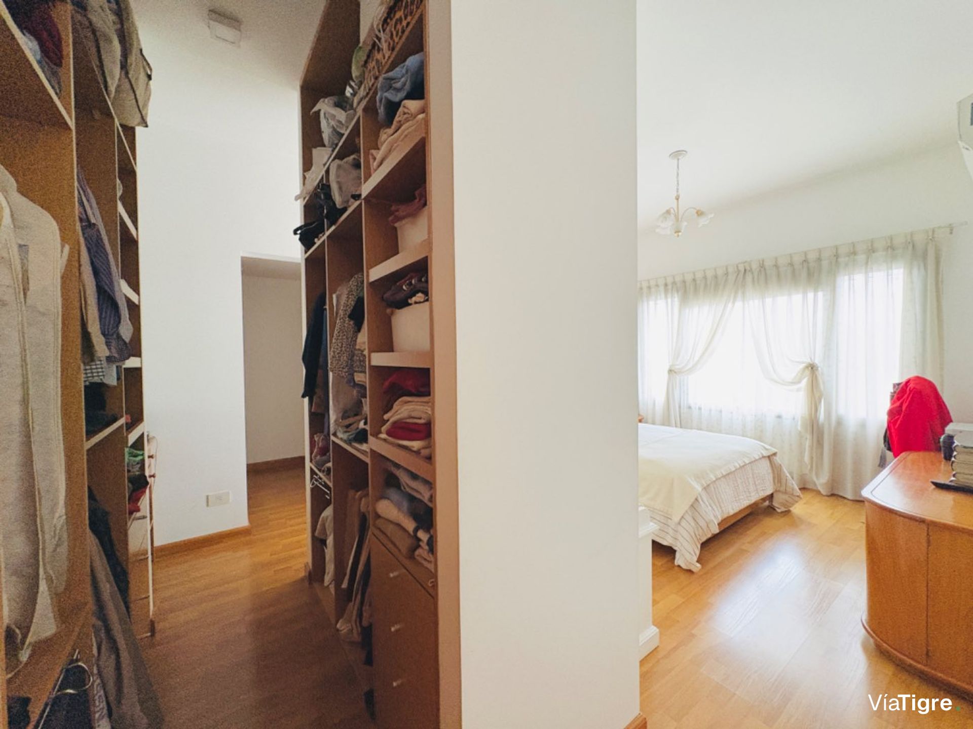 Venta Casa De 3 Dormitorios Parque Y Cocheras
